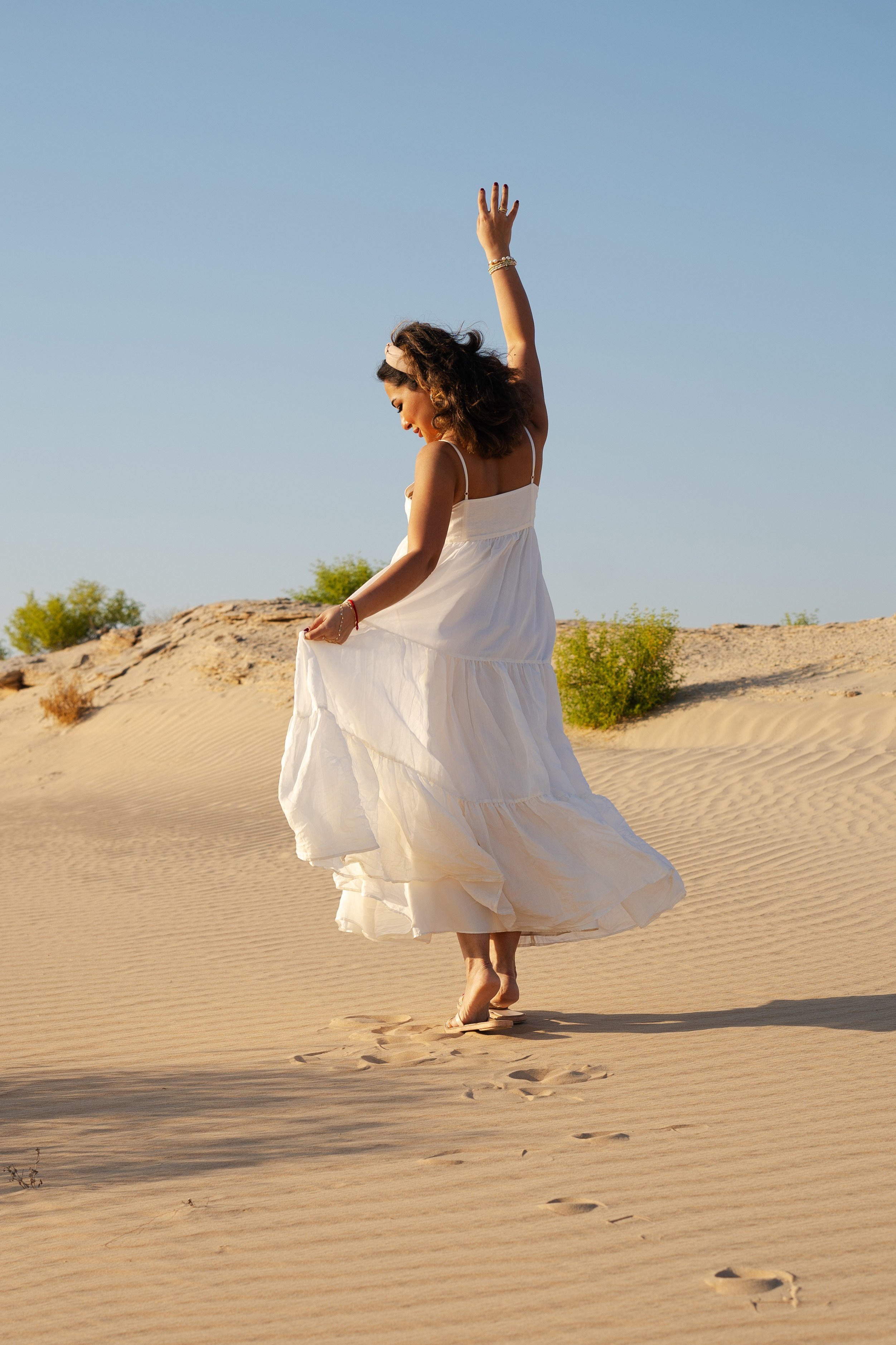 Personal Photoshoot in Abu Dhabi — Portraits That Reflect You. Mariia Safronova is your photographer in Abu Dhabi and Dubai