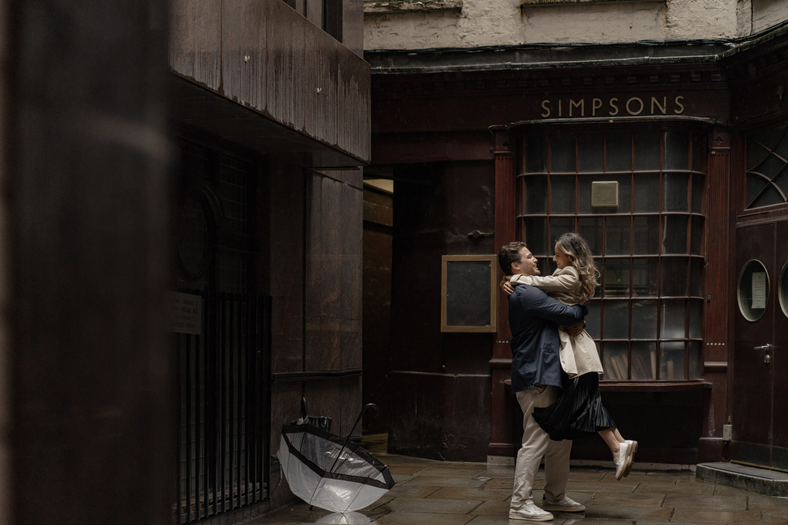 Engagement session in London City. London portrait and family photographer