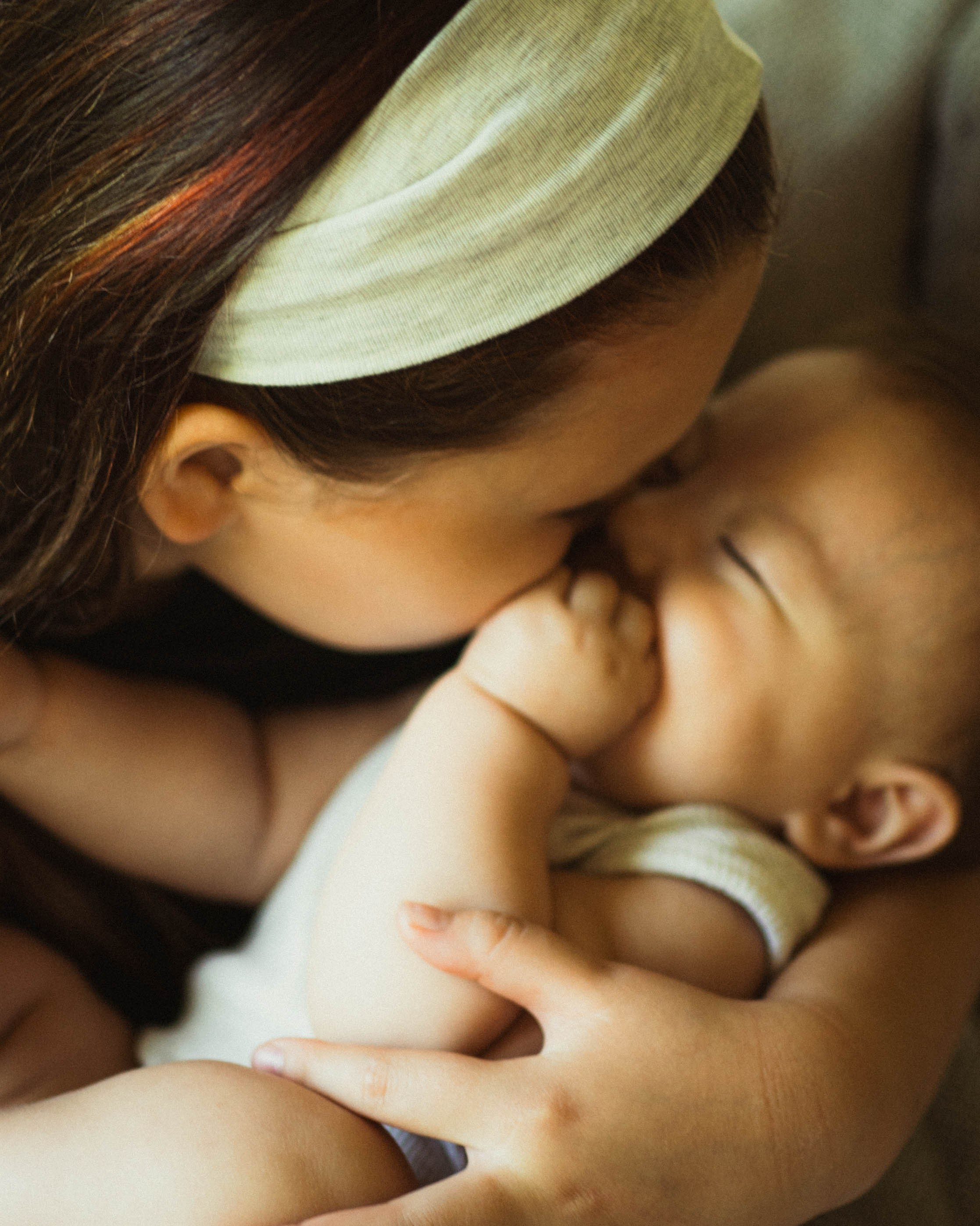 Lifestyle Newborn. Portrait Lifestyle Photographer in Munich — Polina Cherkasova