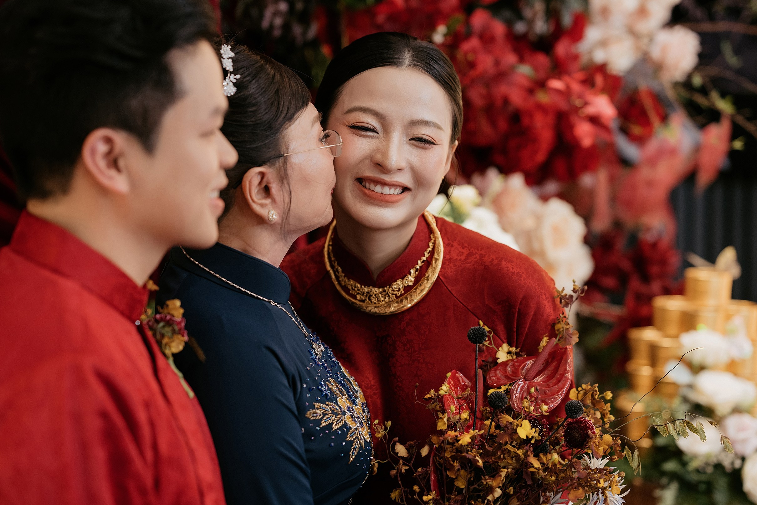 YEN LINH & HOANG QUY / Wedding Ceremony. Nhiếp ảnh gia đám cưới hàng đầu tại Thành Phố Hồ Chí Minh