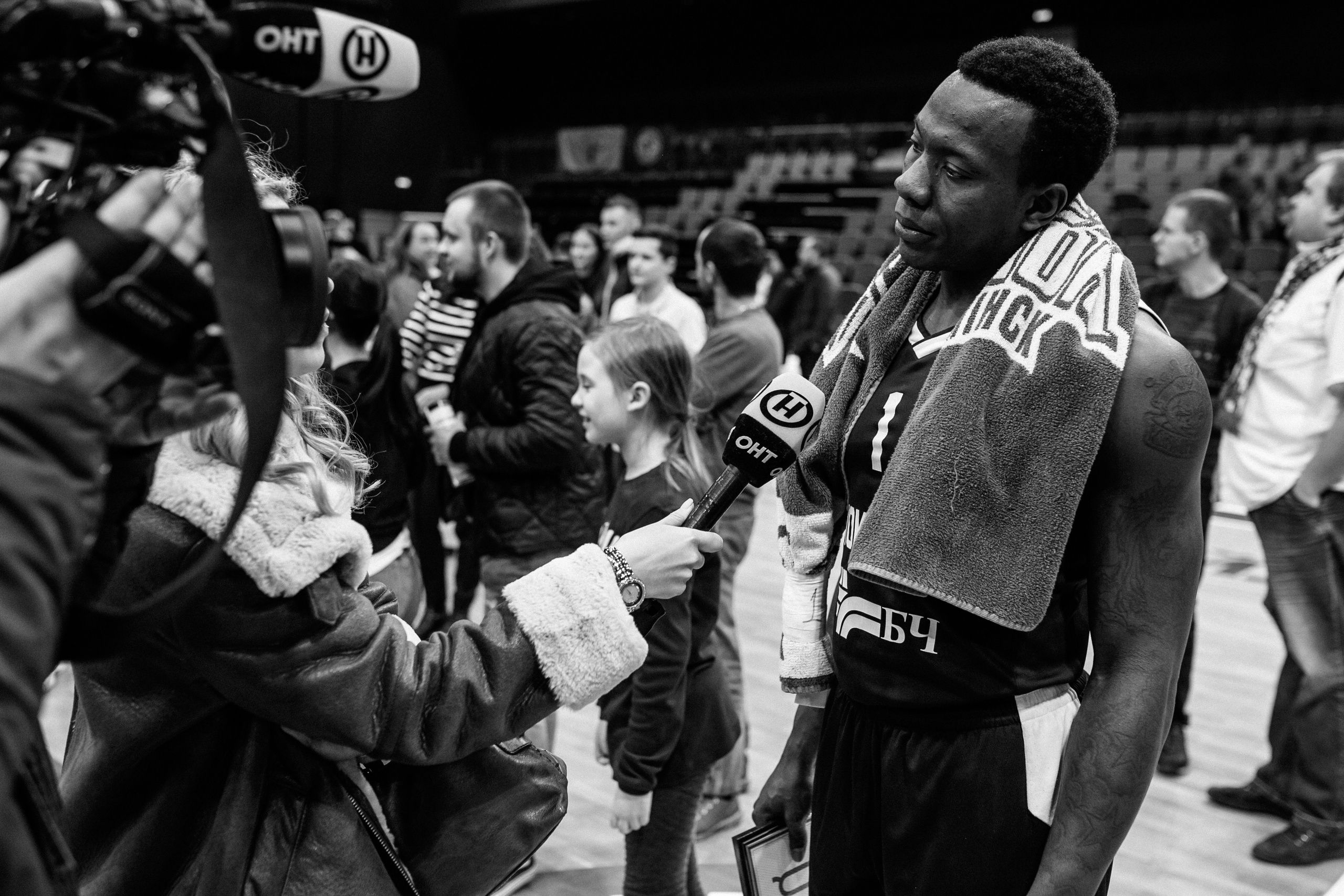 Basketball game Tsmoki-Minsk — Lokomotiv. Destination Wedding photographer Italy, France, Germany, Spain, Poland Oleg Zaicev