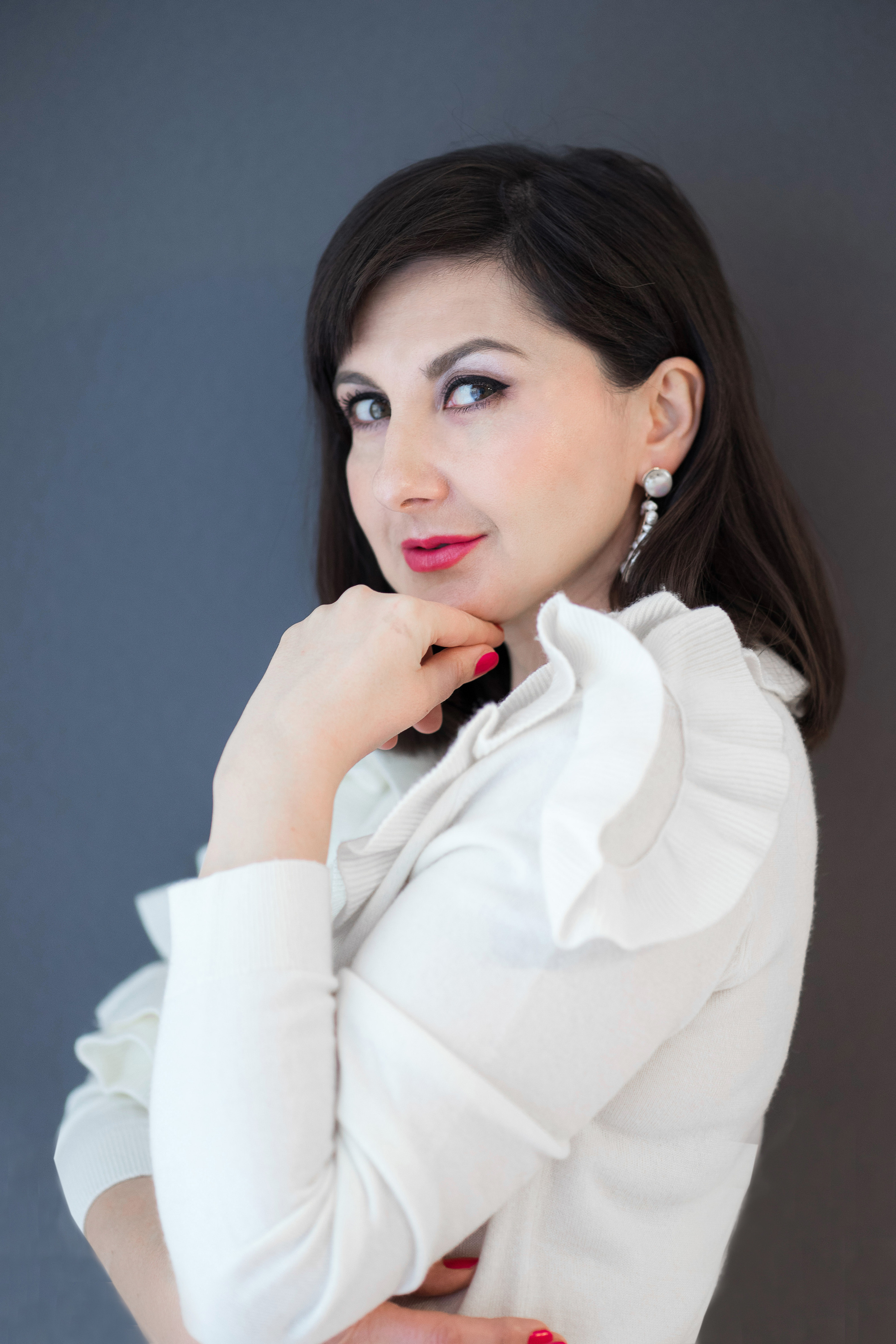 Frauen Porträt. Hallo, ich bin Nadya - Fotografin aus Linz, Oberösterreich