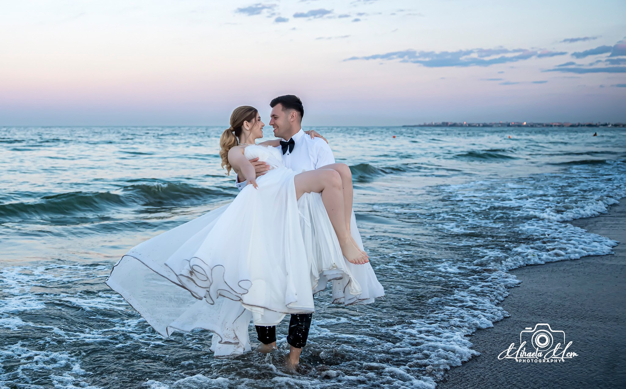 Fotograf de nunta Constanta. Servicii foto video Constanta. MCM Happy Studio – Fotograf și Videograf Nuntă