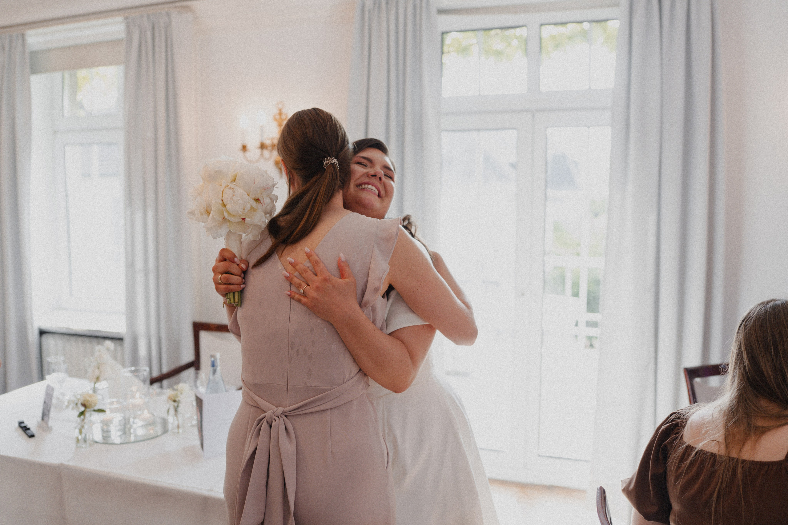 Jessica & Felix I Gesellschaft Harmonie Bochum. Hochzeitsfotografin Bochum | Halyna Reiche Fotografie NRW