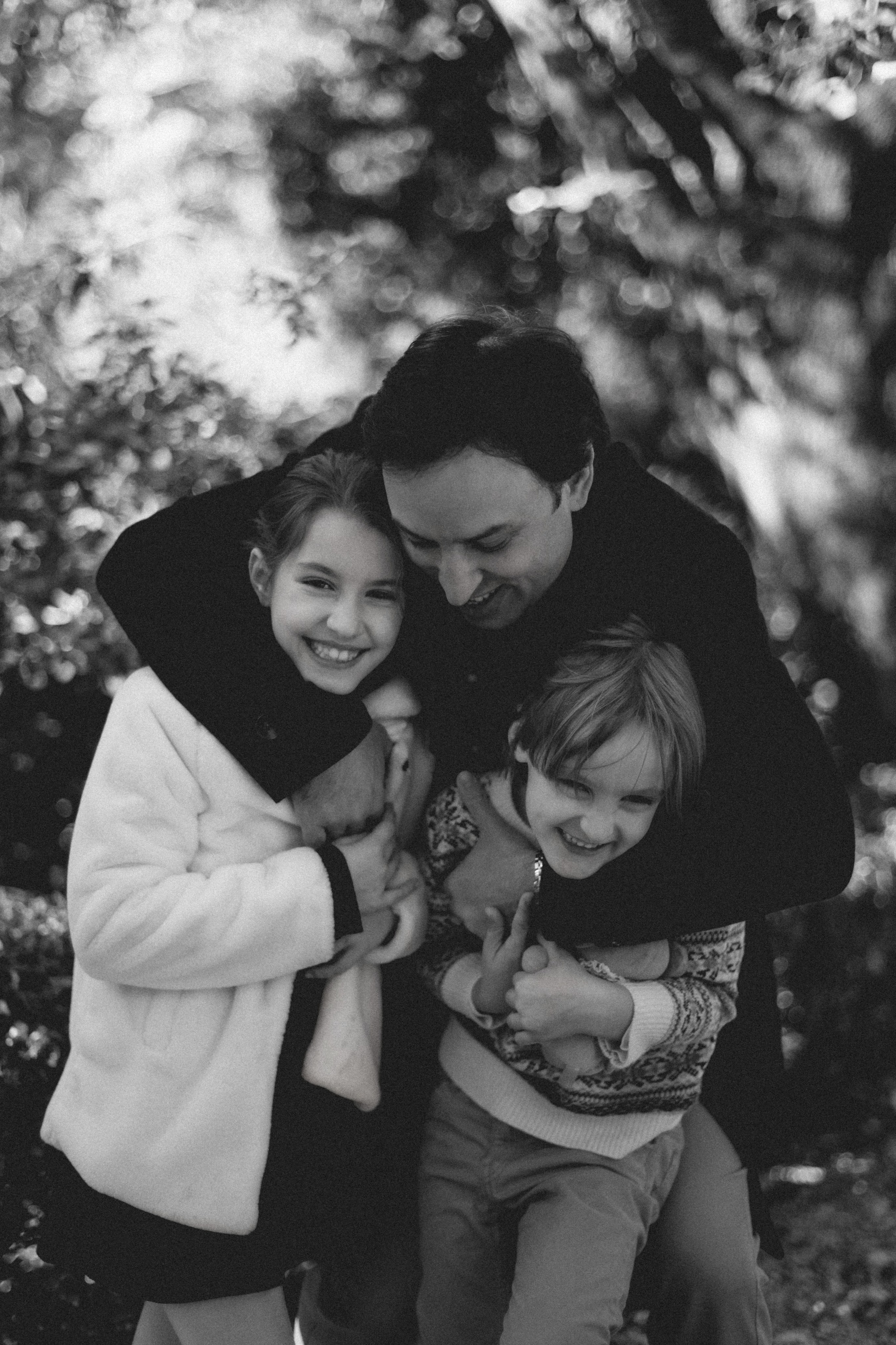 Autumn Family Photoshoot in park of Athens. Photographer in Greece Kristina