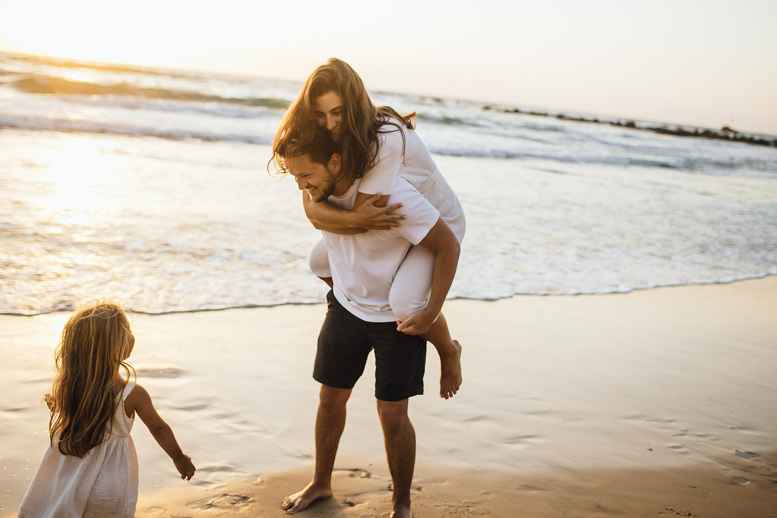 Bat Yam beach. Family photographer in Israel