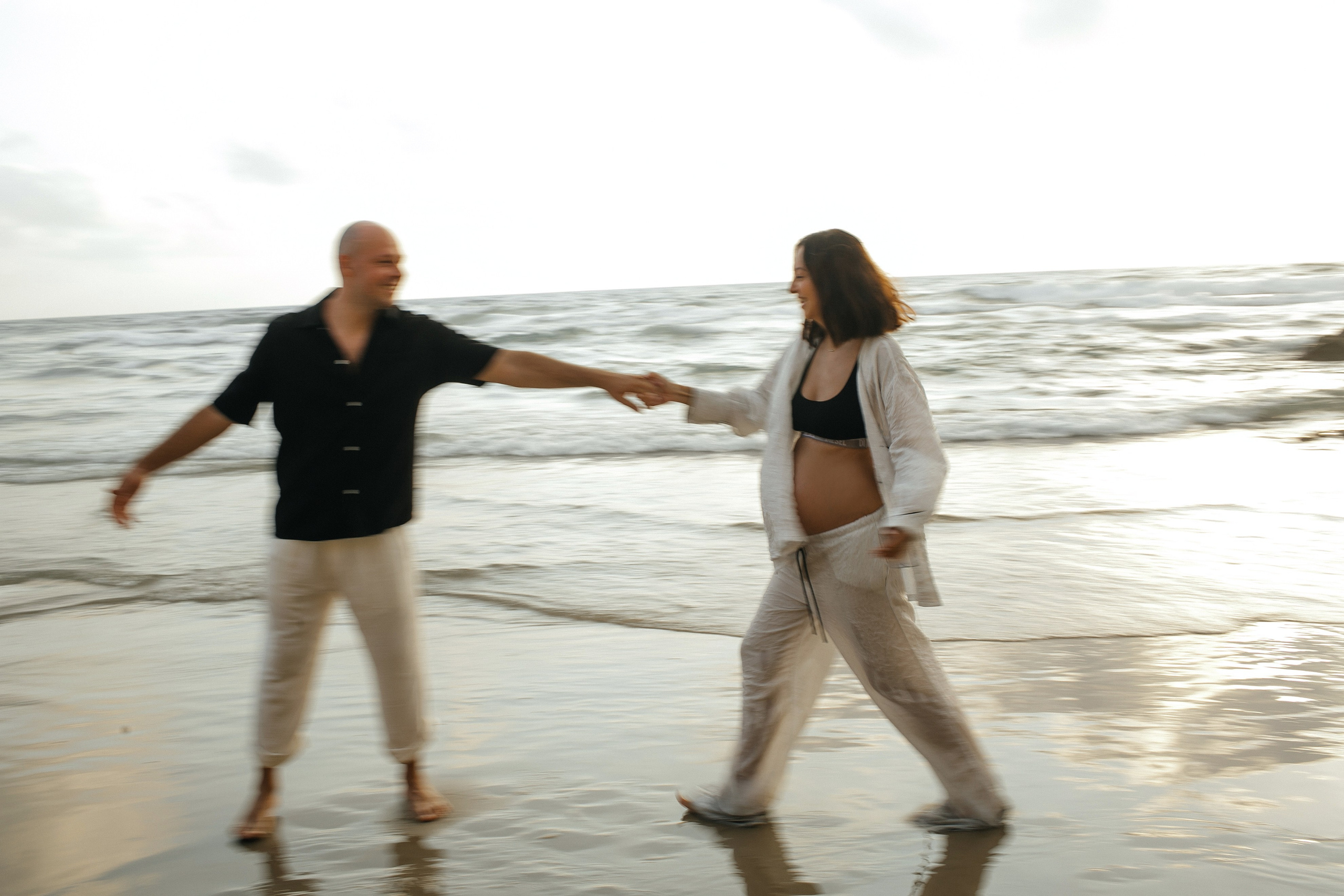 Katya & Fil Givat Olga. Family photographer in Israel