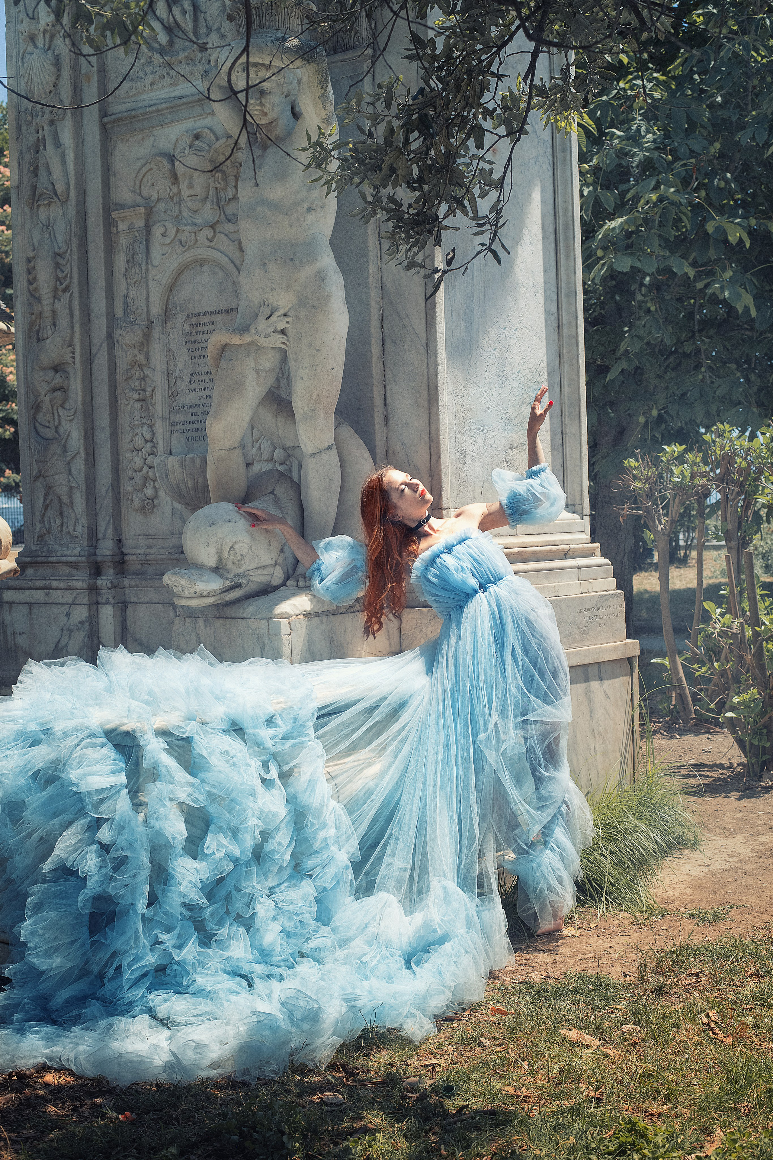 Photoshoot in tulle dresses. Фотограф в Неаполе