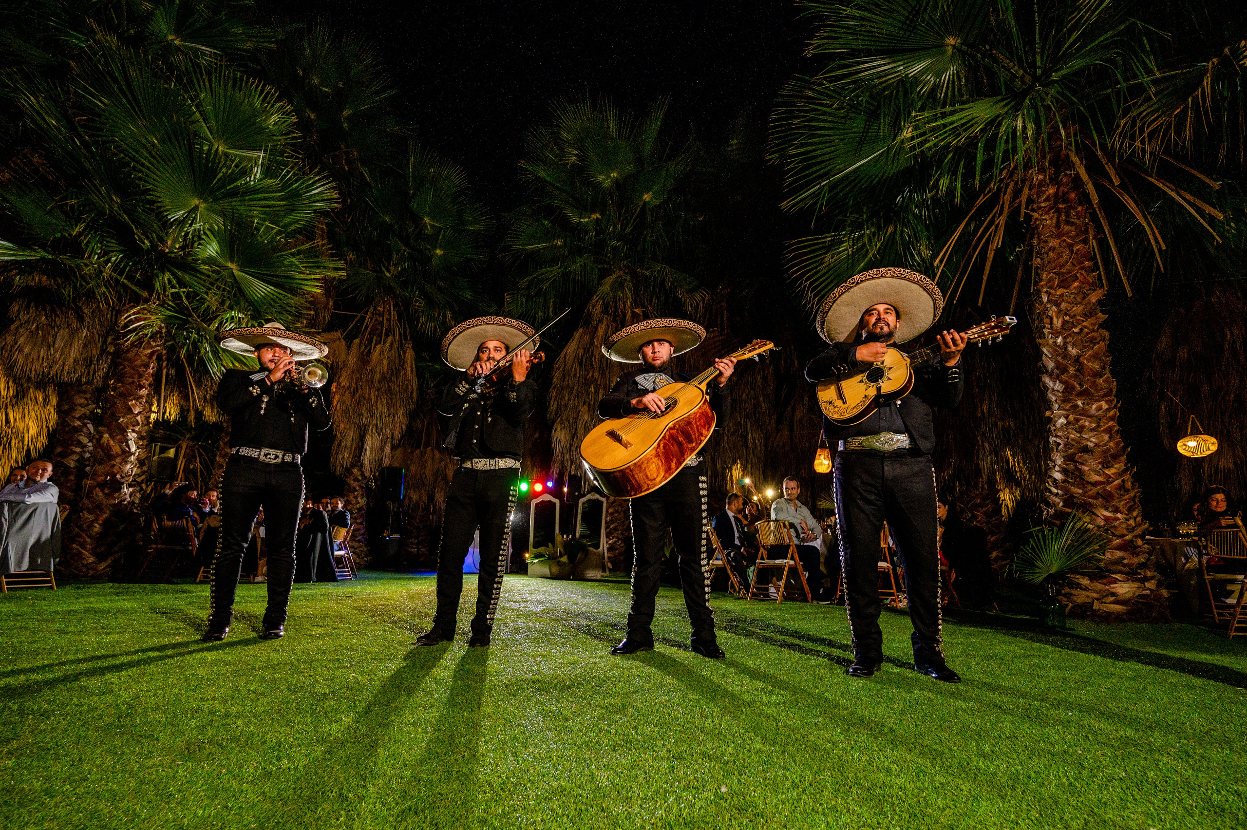 BYZO MEDIA. PETRU BYZO - family and children photographer in ROMANIA