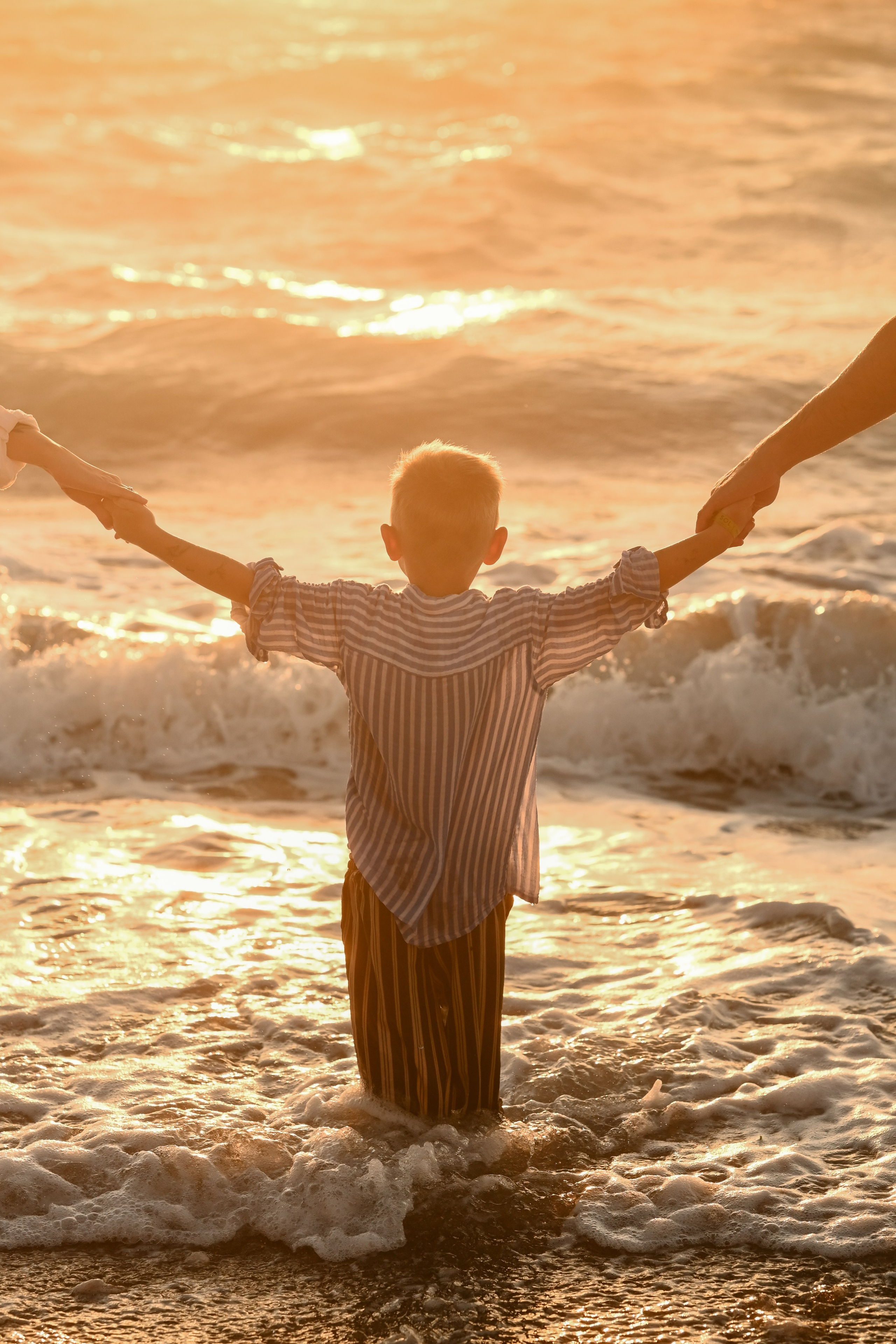 Family Photoshoot in Rhodes. Photographer in Rhodes Island