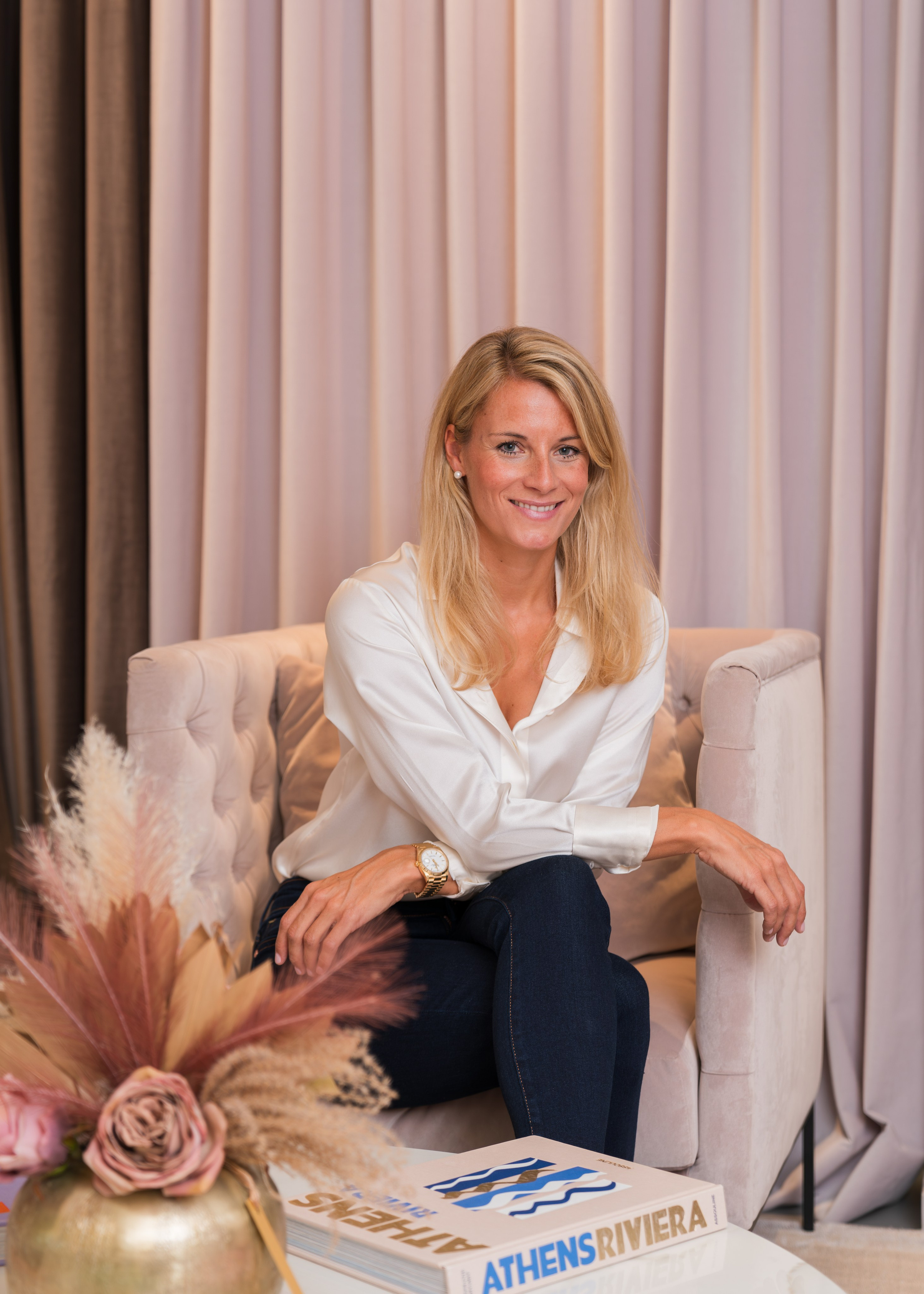 Personal Branding. Photographer in Zurich – Weddings, Portraits & Event Photography | Anetta Damm