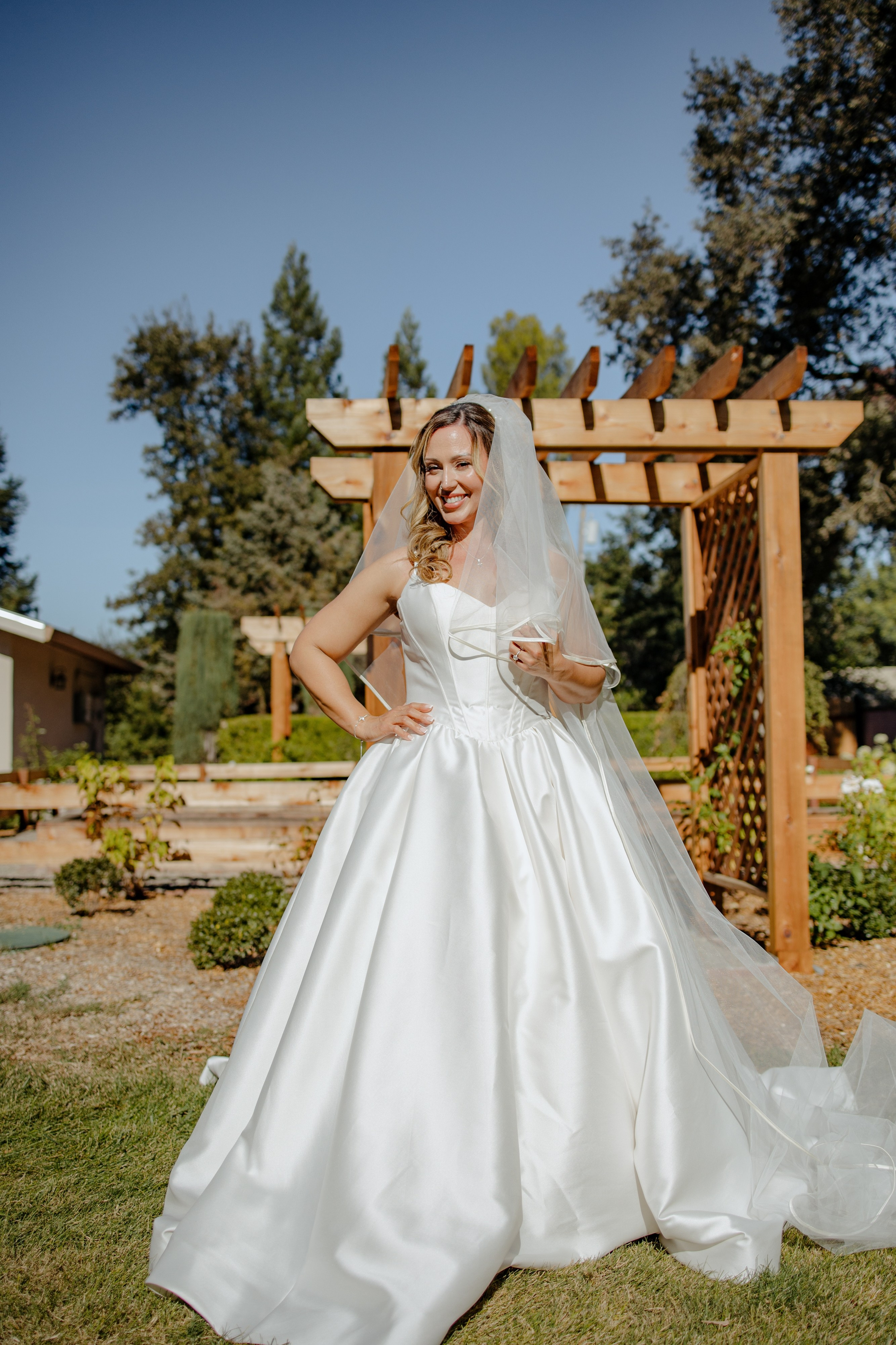 Vanessa Bridal Prep| Sacramento Wedding Photographer. Wedding Photography & Videography San Francisco, Sacramento