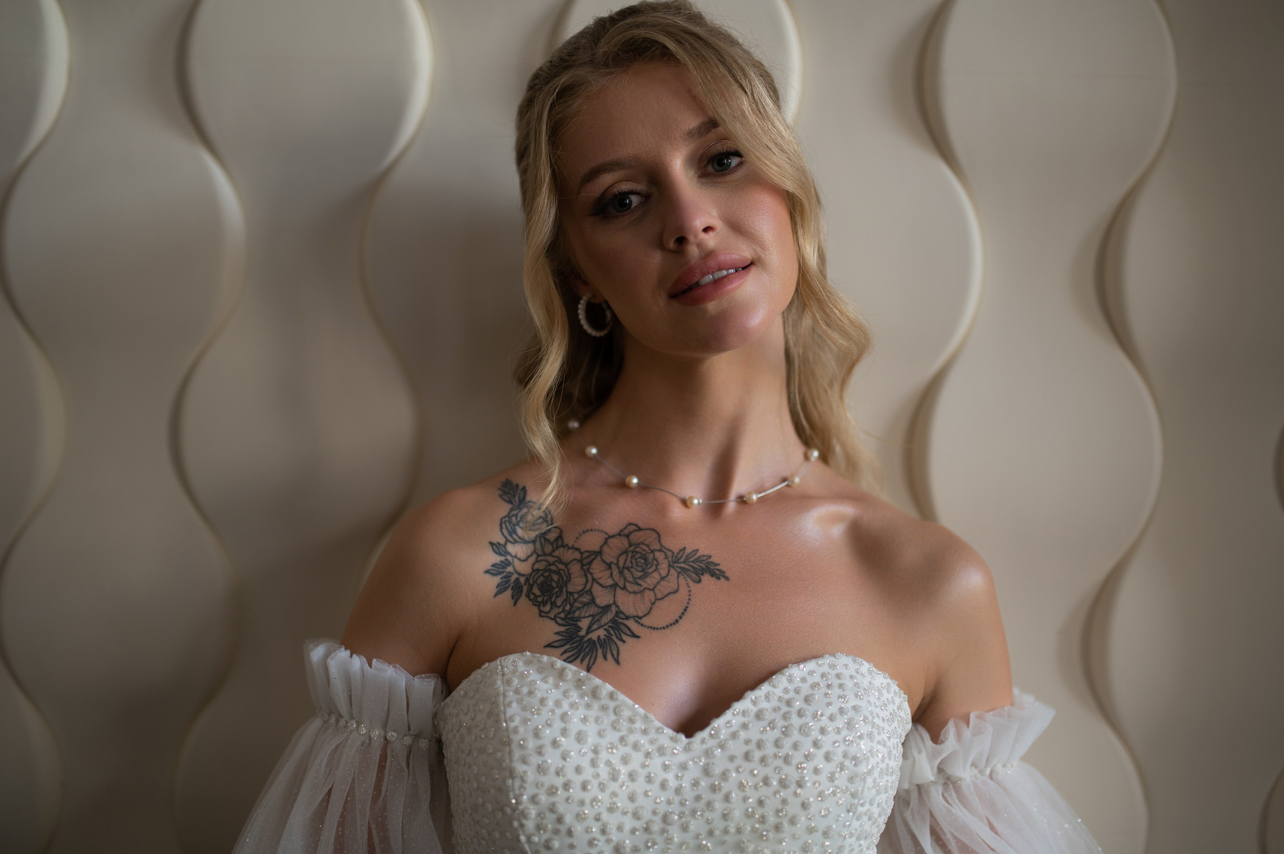 STOP! Wait a minute. Wedding and commercial photographer