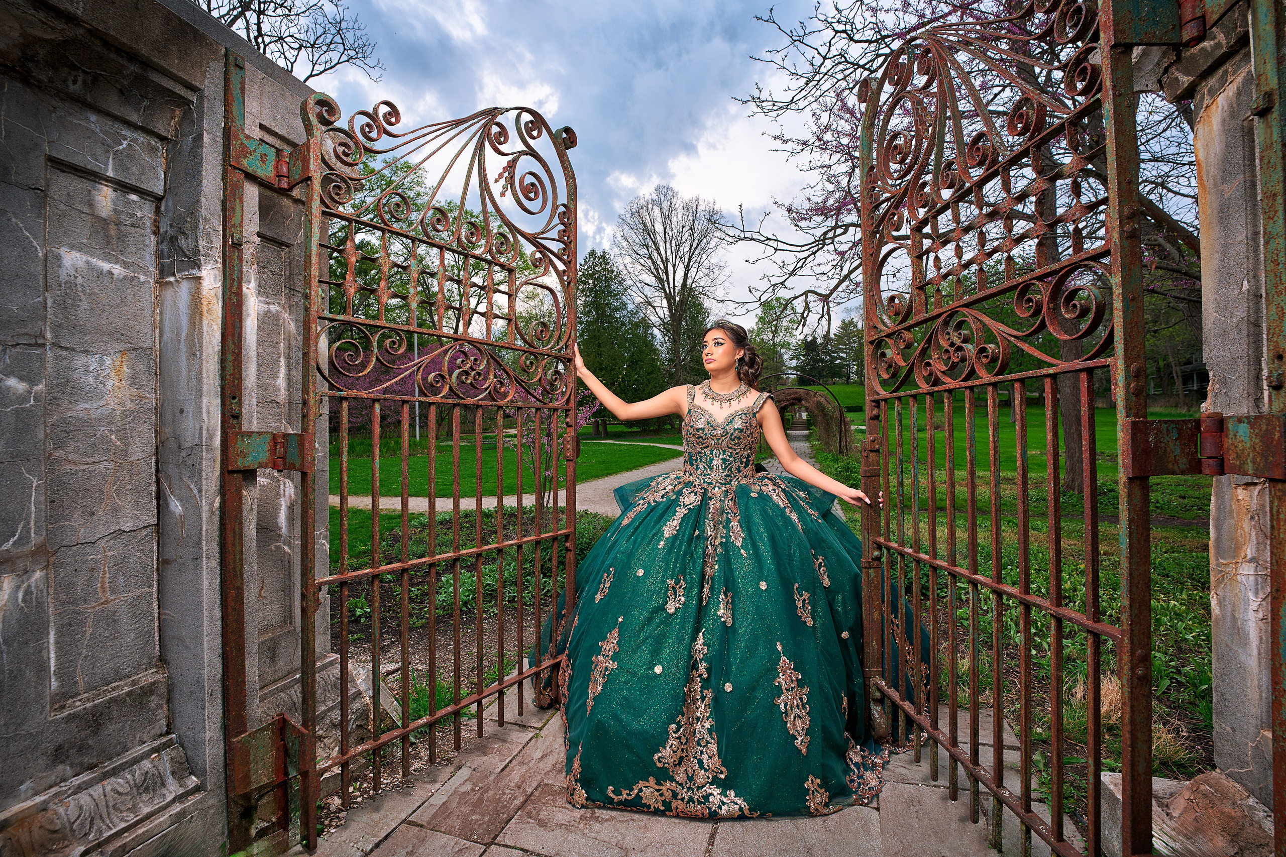 Quinceanera Sessions. Portraits, Quinceanera & Weddings Photographer