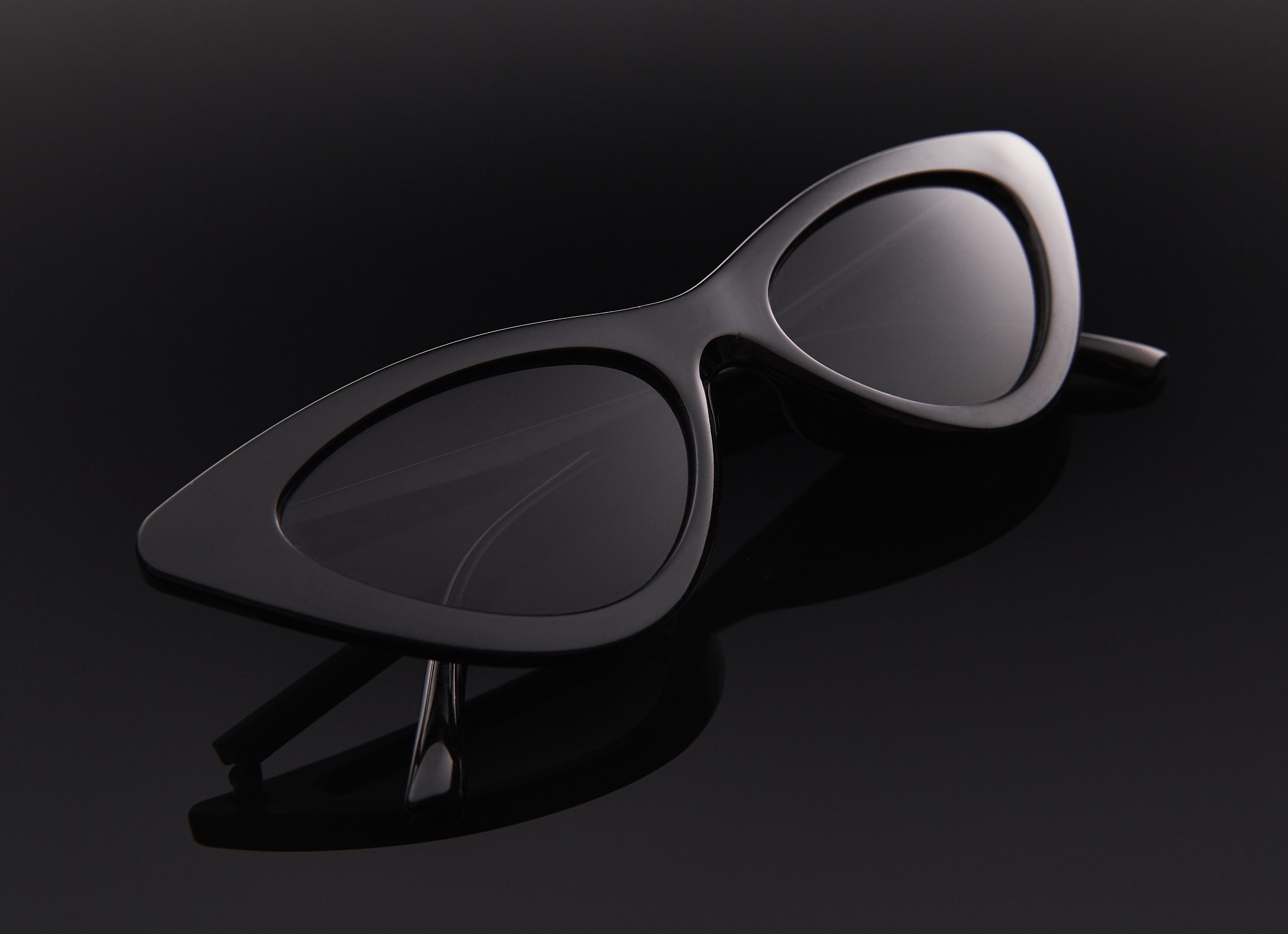 Стекло. Photographer and videographer in Dubai Tim Konev