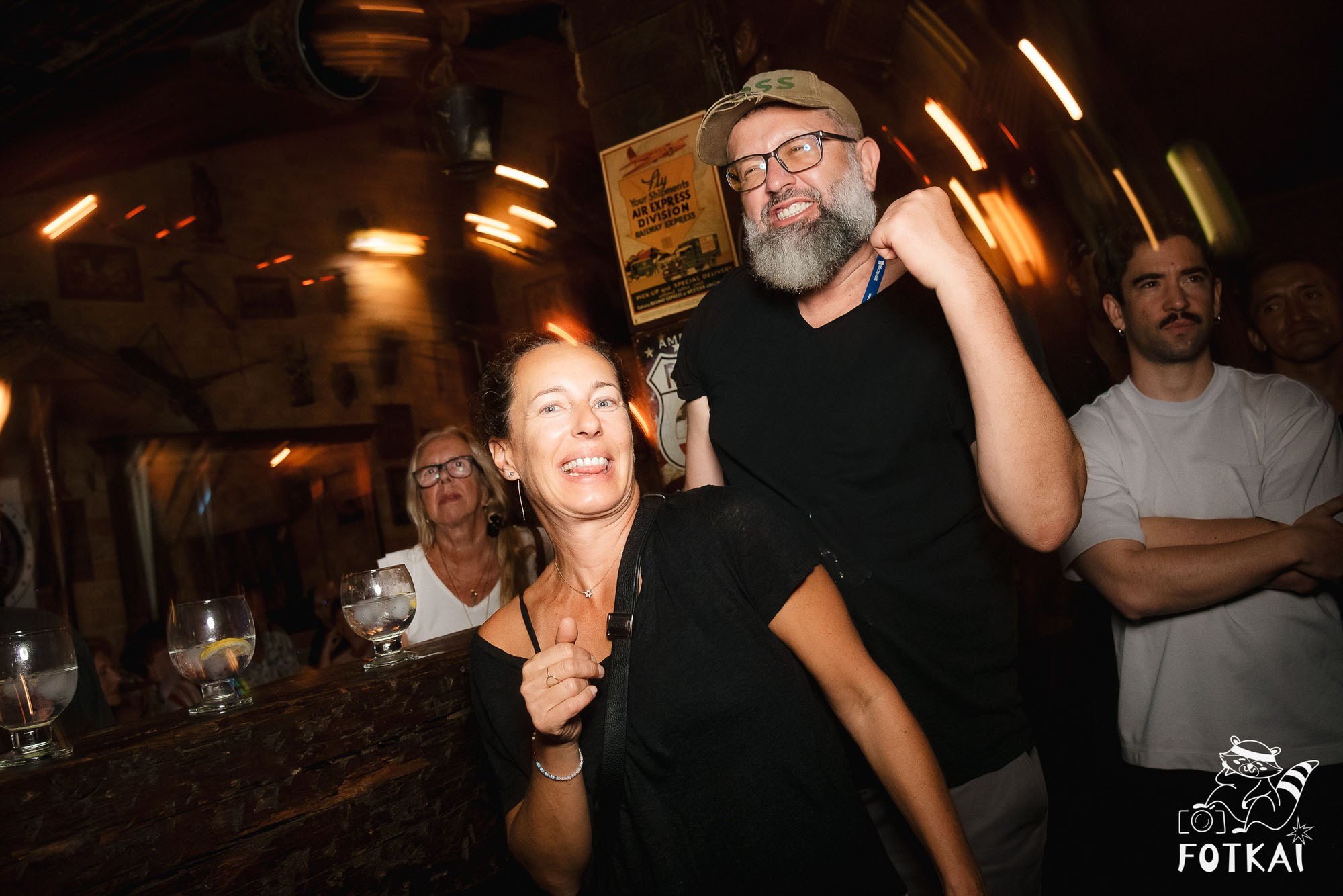 Get Back en El Paso Bar – Noche de Rock en Vivo | Reportaje Fotográfico Oktoberfest | FOTKAI