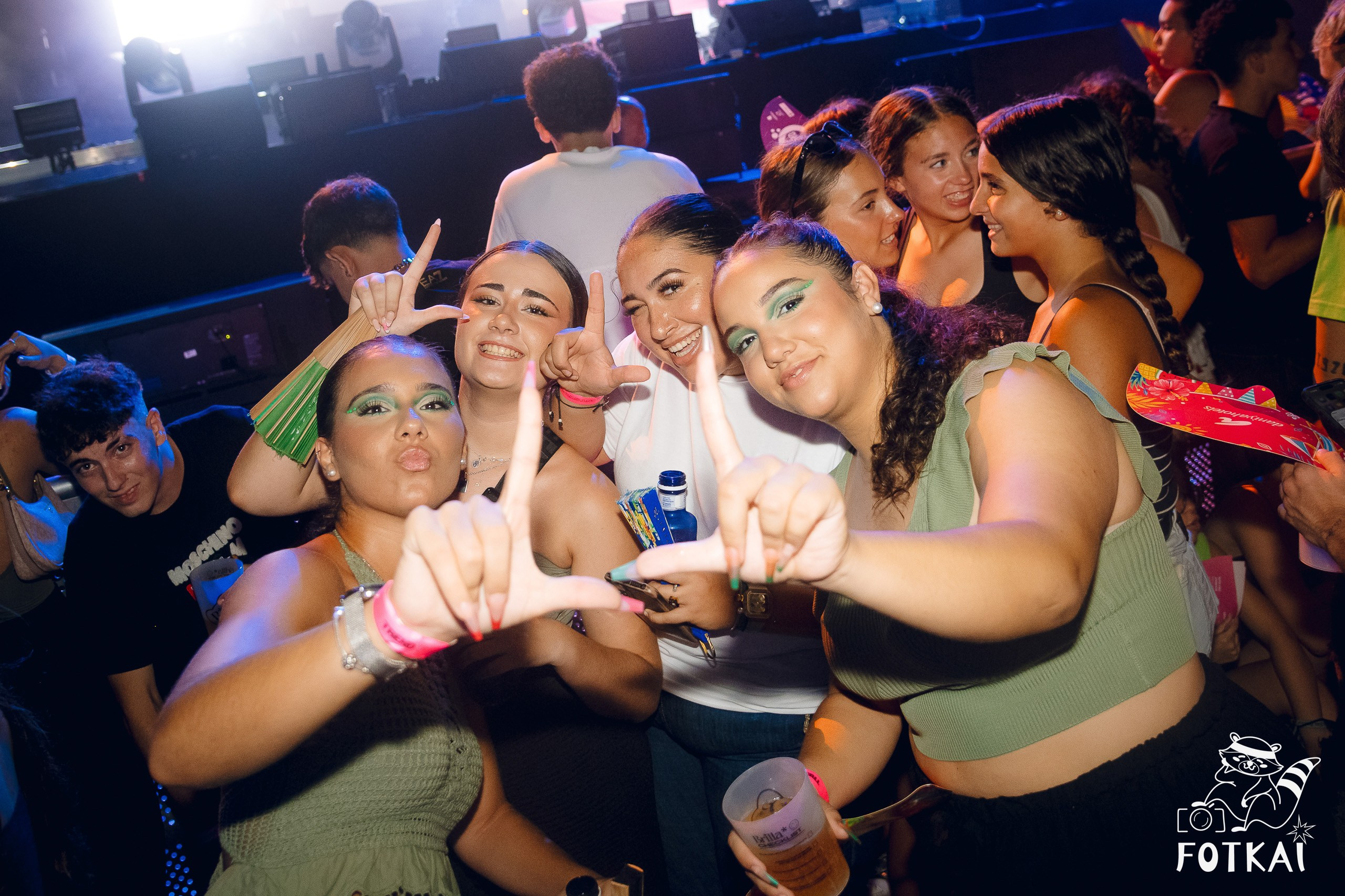 JC Reyes at Brilla Torrevieja Festival — Live Concert Photos in Torrevieja, Spain, 2026 | FOTKAI