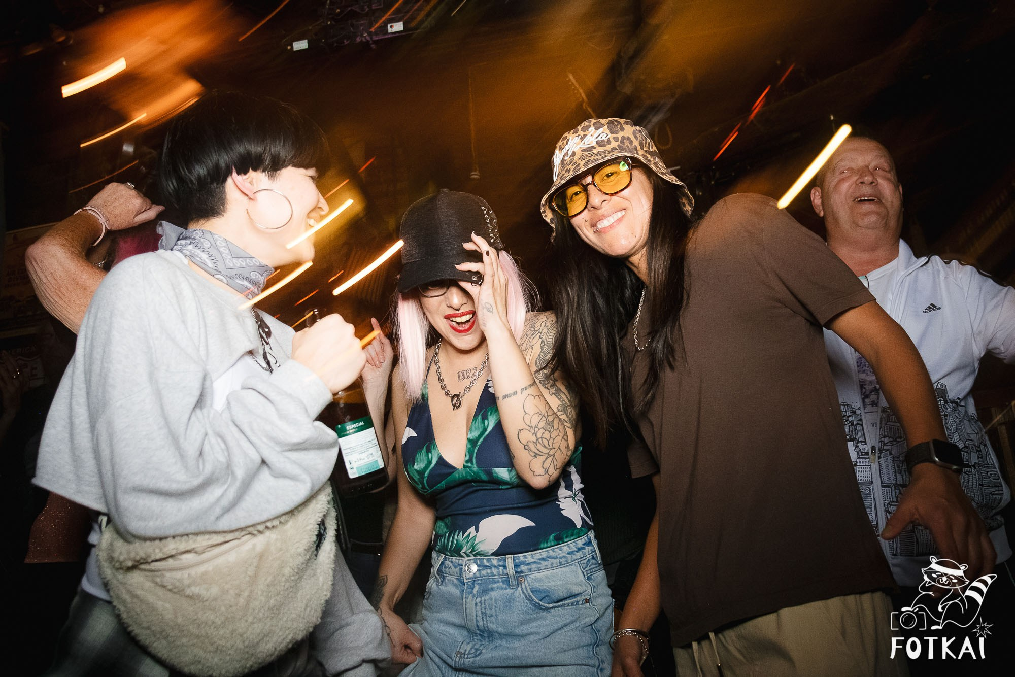 Amy Winehouse Tribute at El Paso Bar (March 28) — Live Concert Photo Report | FOTKAI