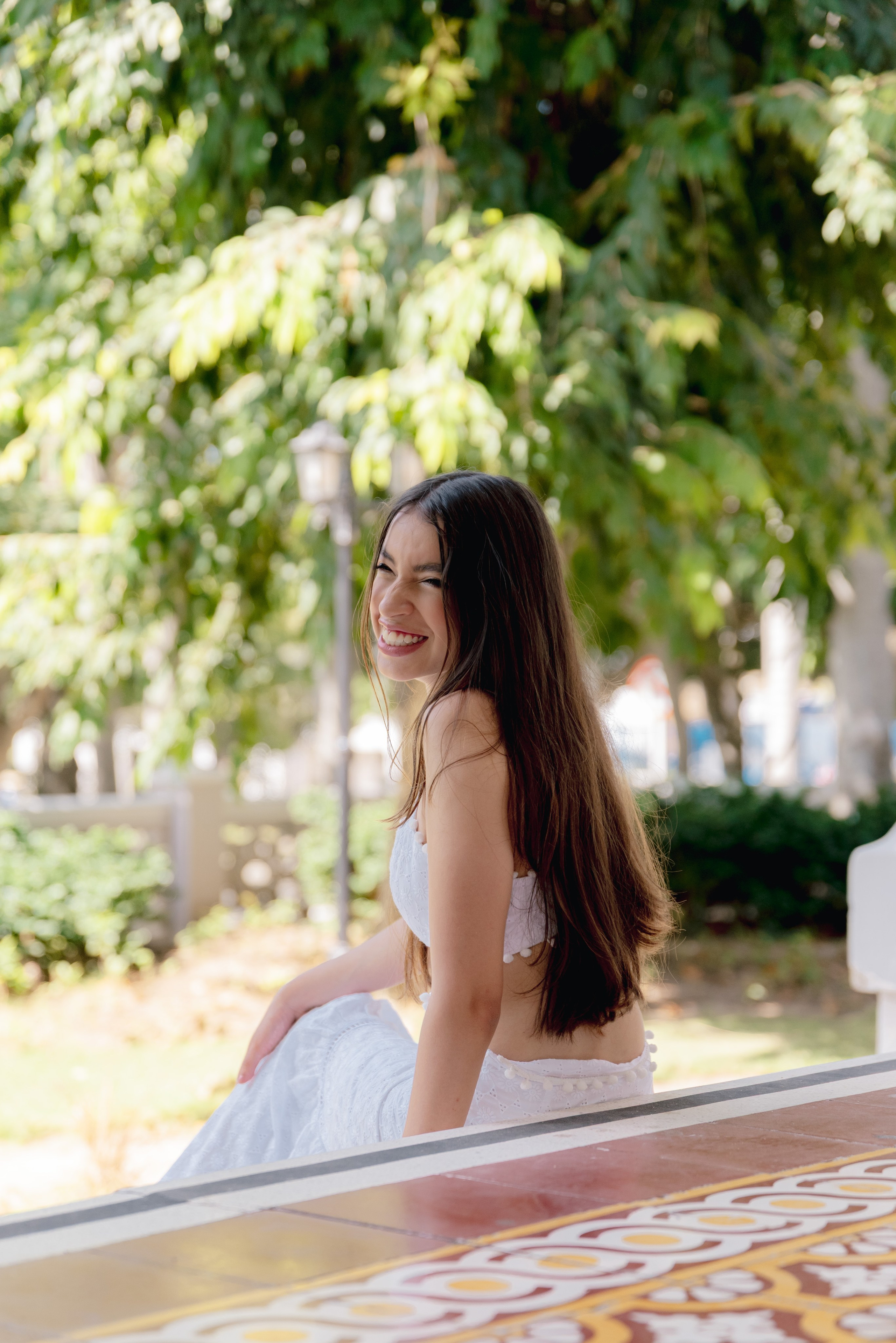 Sesión fotográfica quinceañera en naturaleza verde exteriores profesional BanderArt Barranquilla