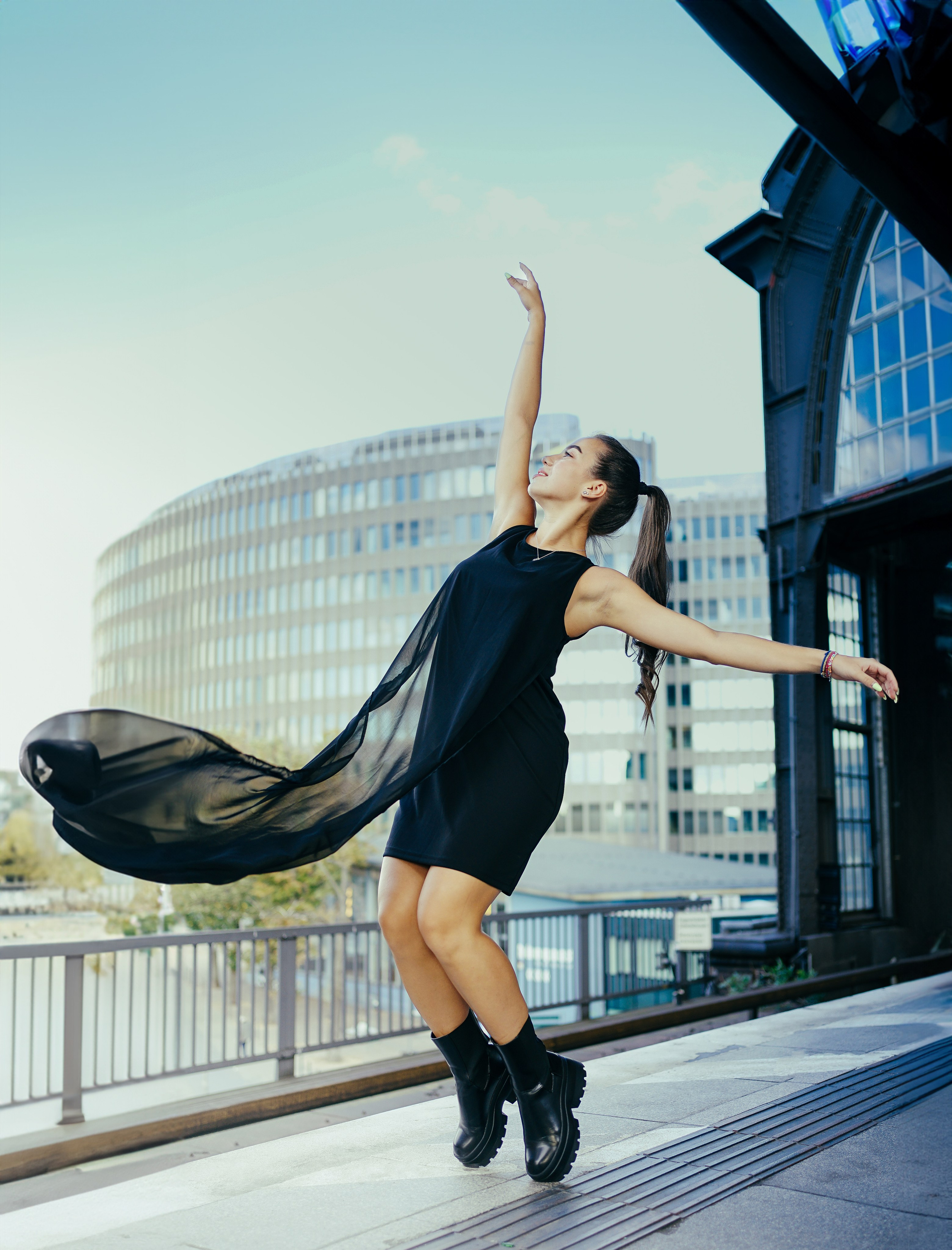 Lyuda & Trains. Professional Photographer in Berlin — Portraits, Love Story, Events, F