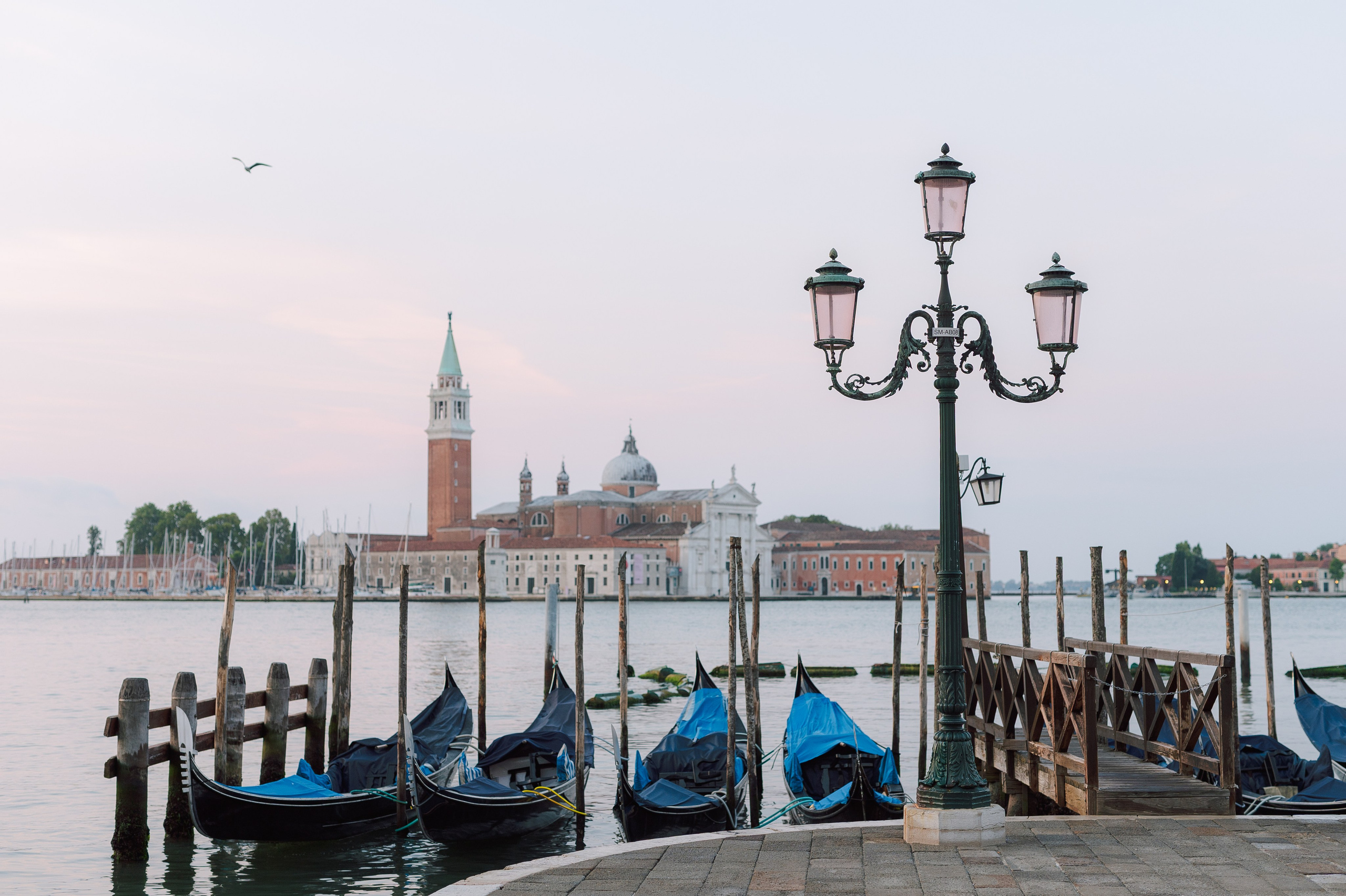 Vasilisa & Timur. Фотограф в Венеции Anna Terzi