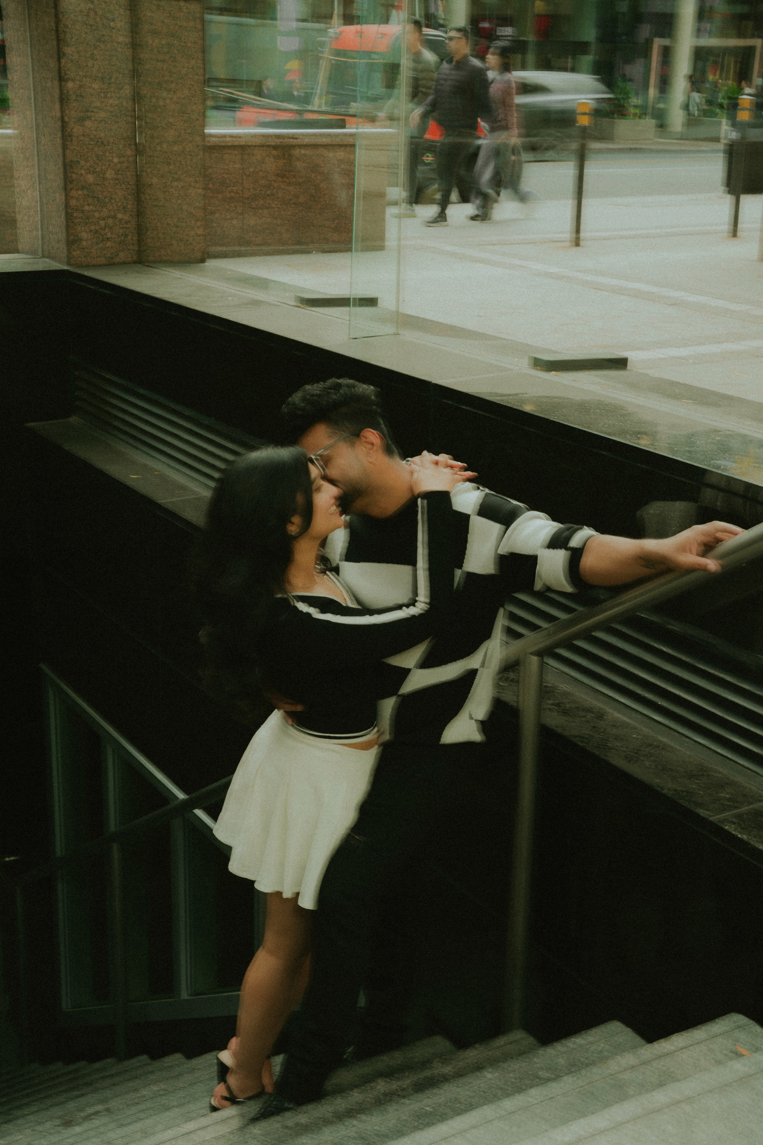 Downtown Romance at Toronto. Fine art Wedding Photographers in India & Canada