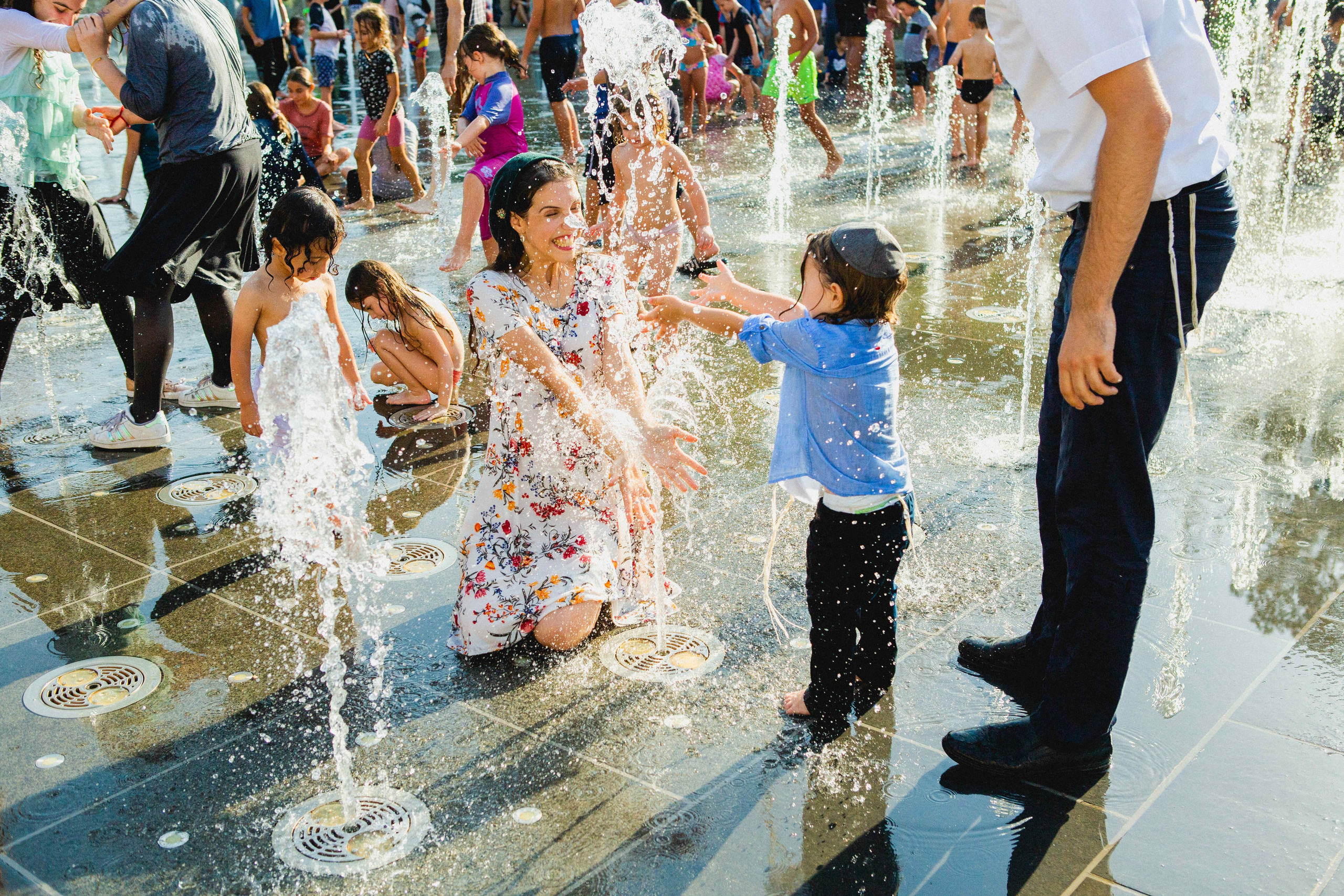 NEW DISTRICT, NEAR MAMILIA. PHOTOGRAPHER IN ISRAEL