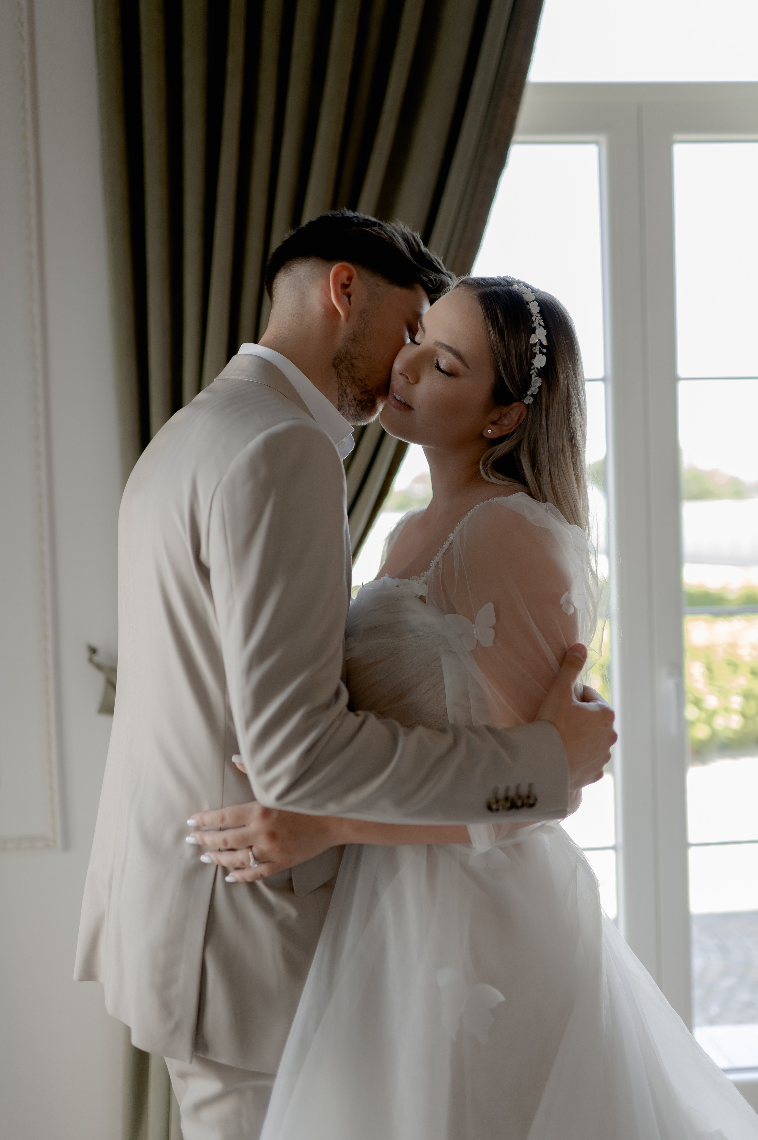 Celine and Alex | Classy wedding with a twist. Wedding photographer and videographer based in Timisoara, Romania