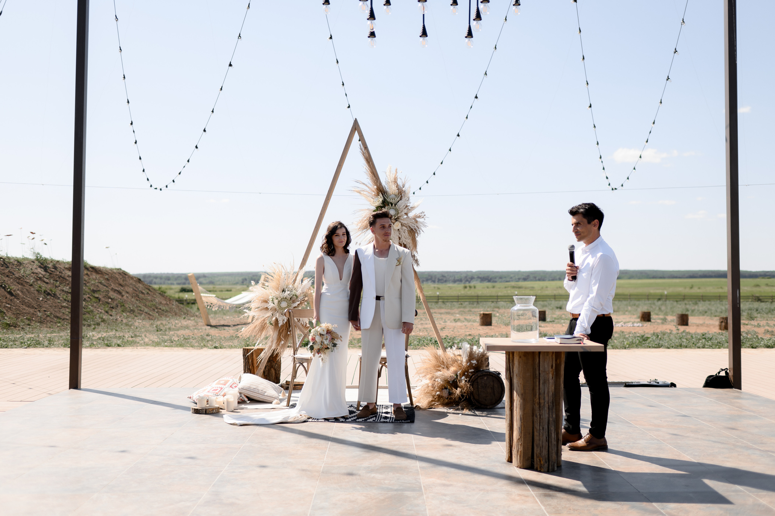 Barn wedding Romania, Province1965 Barn wedding, Rustic wedding venue Romania, Wedding photography Romania, Wedding videography Romania, Romantic barn wedding, Capturing wedding memories, Wedding storytelling, Professional wedding photographer, Cinematic wedding videos, Province1965 Barn photographer, Memorable wedding moments, Dream wedding photography, Stunning wedding videography.