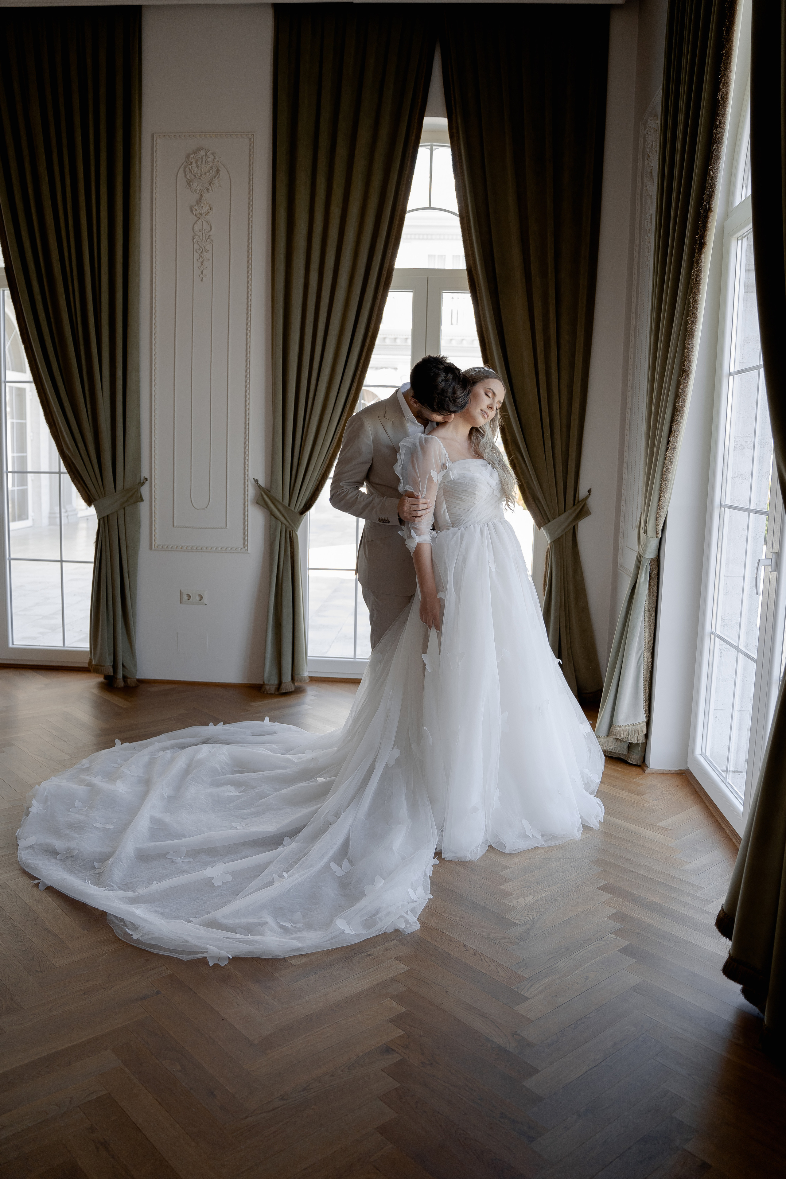 Celine and Alex | Classy wedding with a twist. Wedding photographer and videographer based in Timisoara, Romania