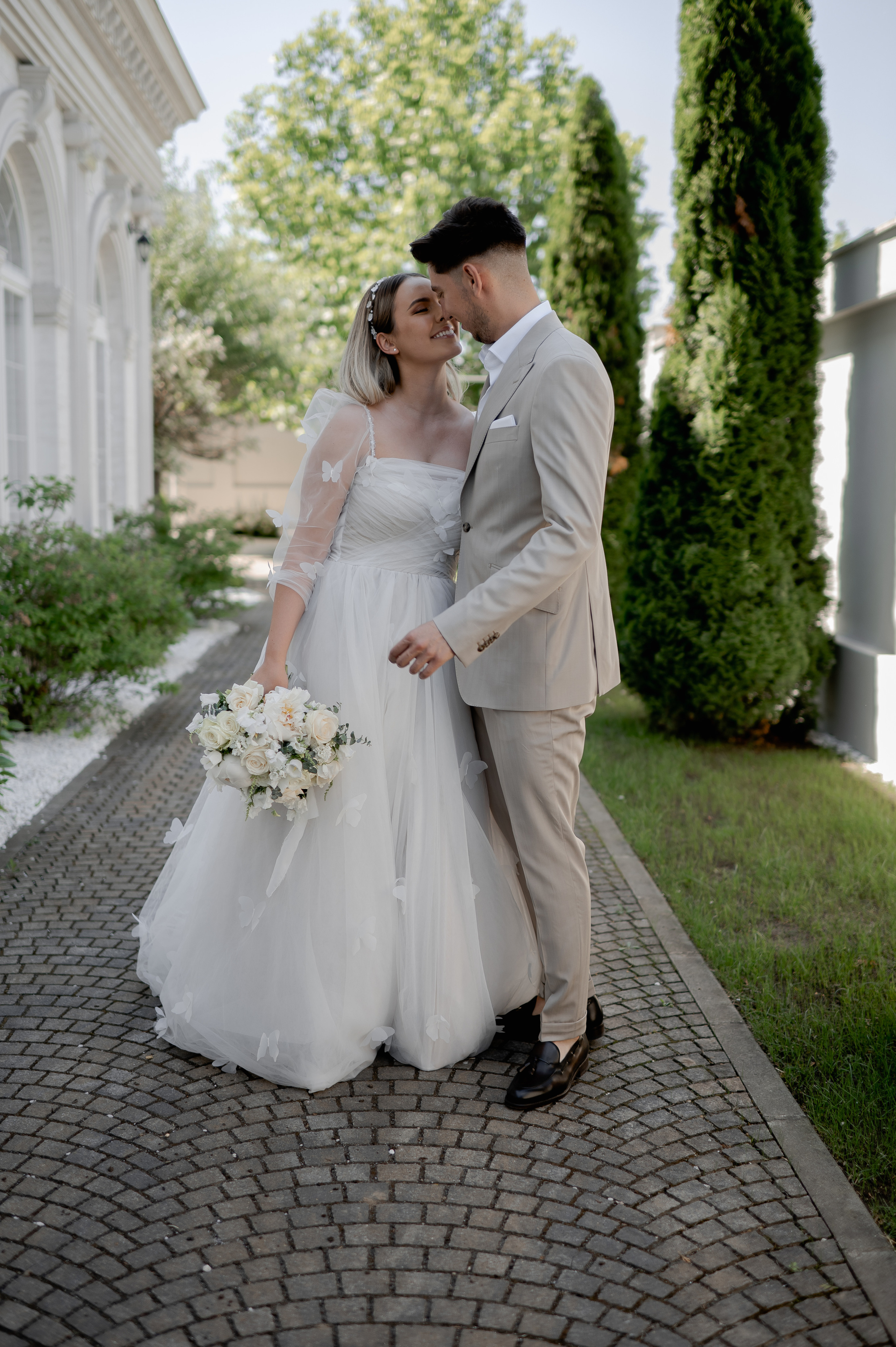Celine and Alex | Classy wedding with a twist. Wedding photographer and videographer based in Timisoara, Romania