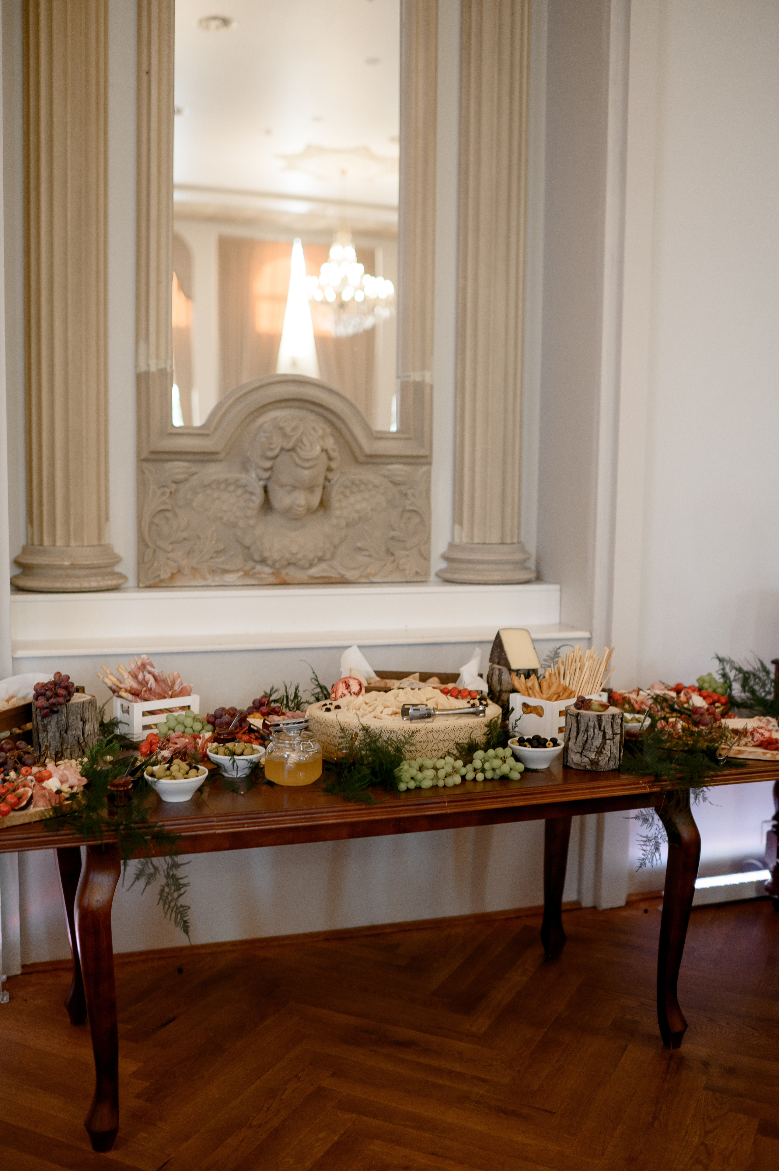 Celine and Alex | Classy wedding with a twist. Wedding photographer and videographer based in Timisoara, Romania