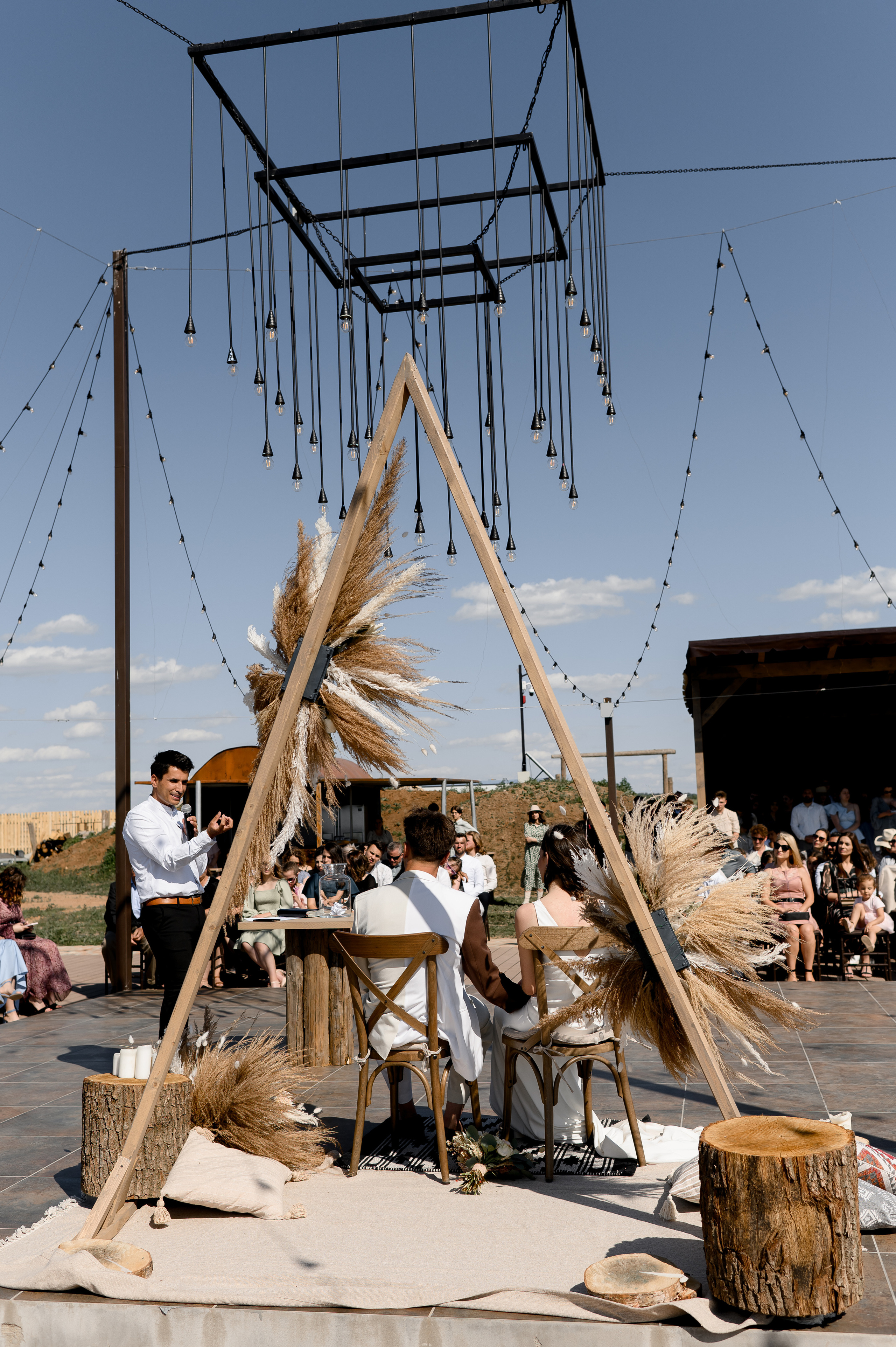 Barn Wedding in Romania at Province1965 Barn. Wedding photographer and videographer based in Timisoara, Romania