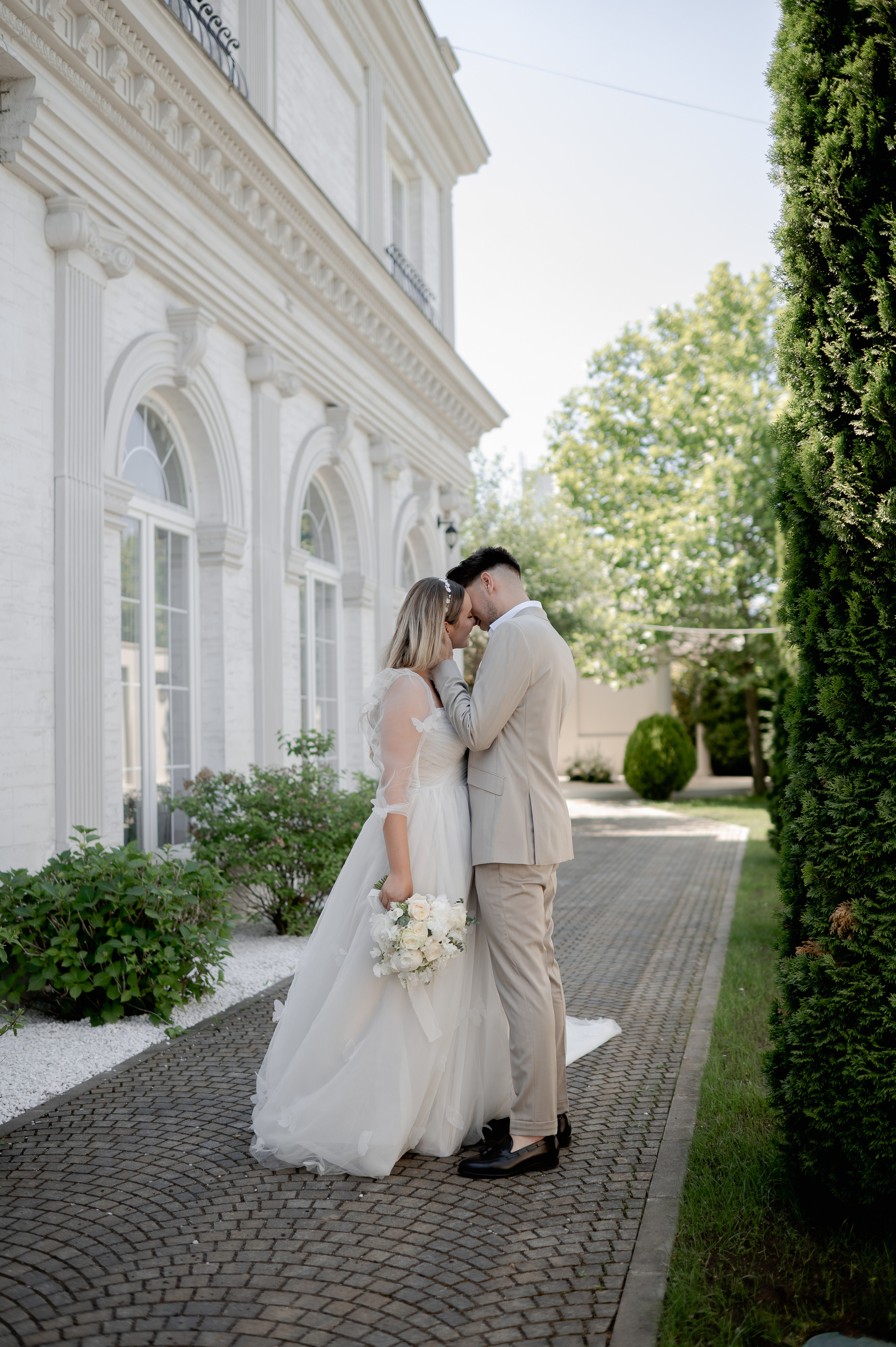Celine and Alex | Classy wedding with a twist. Wedding photographer and videographer based in Timisoara, Romania