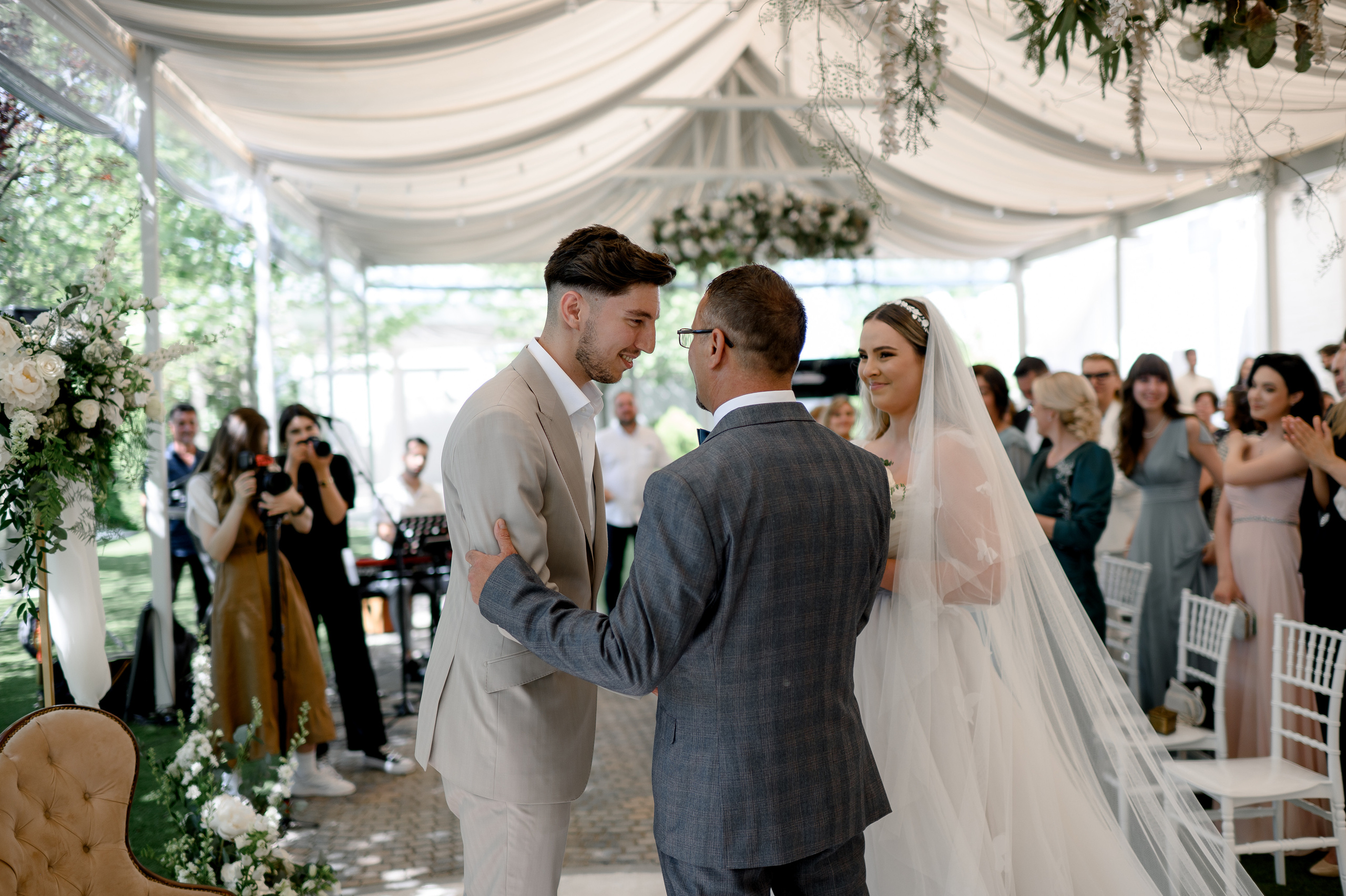 Celine and Alex | Classy wedding with a twist. Wedding photographer and videographer based in Timisoara, Romania