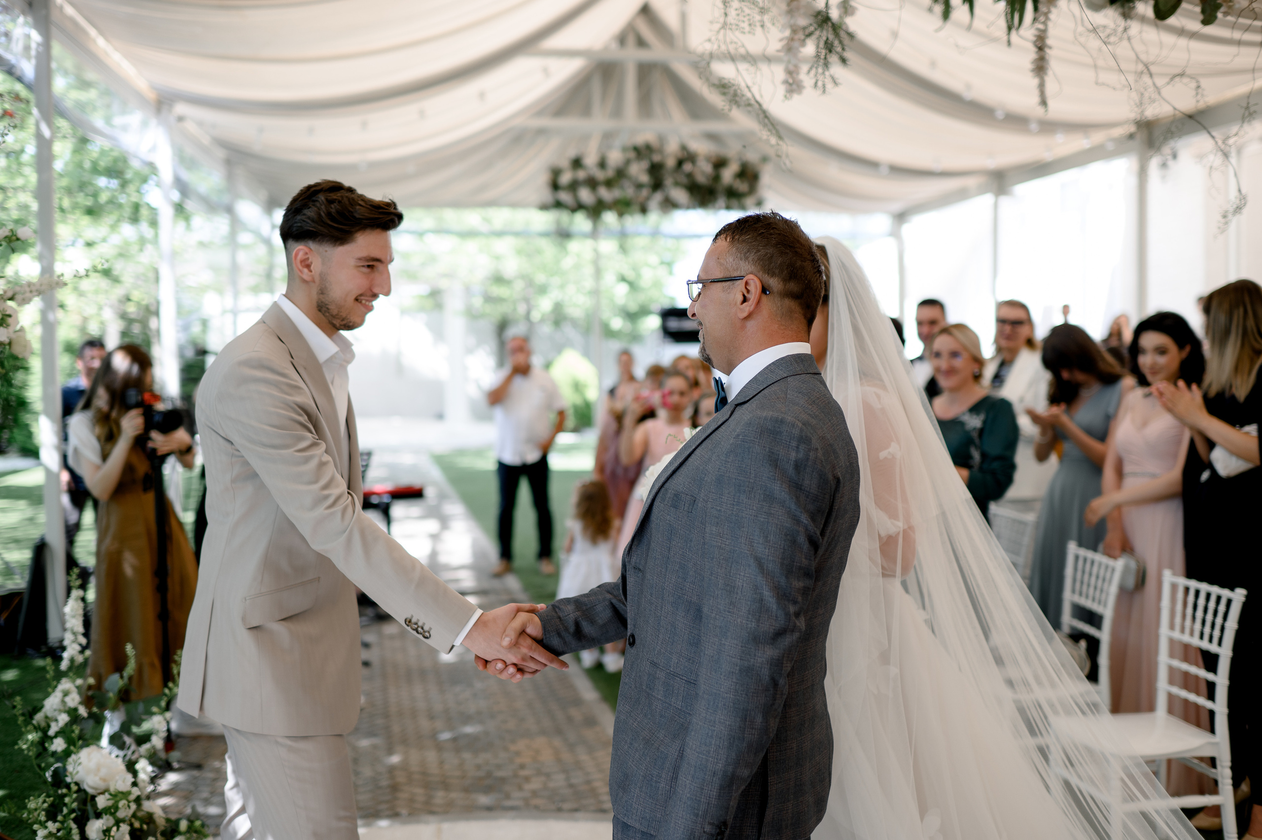 Celine and Alex | Classy wedding with a twist. Wedding photographer and videographer based in Timisoara, Romania