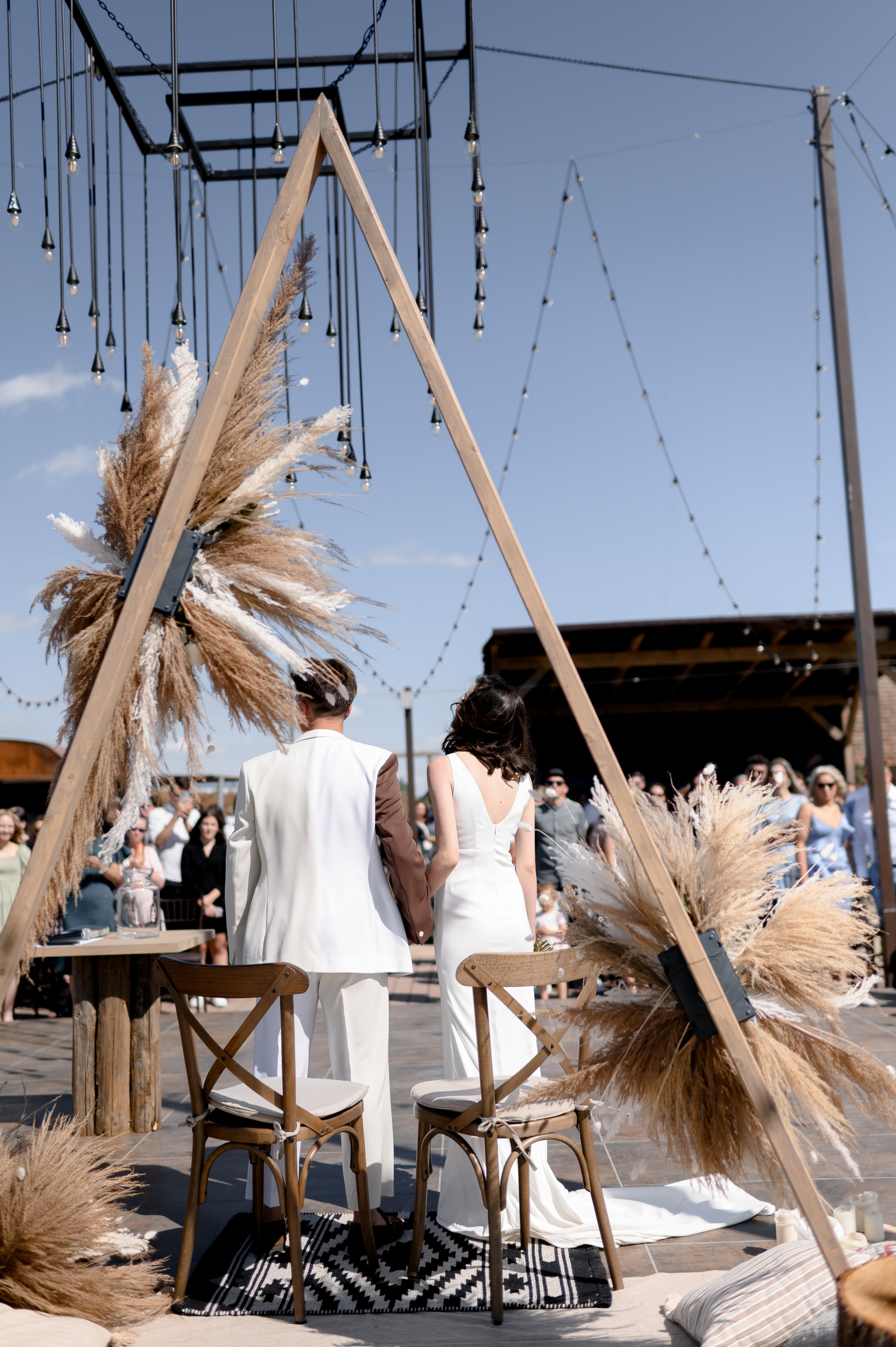 Barn wedding Romania, Province1965 Barn wedding, Rustic wedding venue Romania, Wedding photography Romania, Wedding videography Romania, Romantic barn wedding, Capturing wedding memories, Wedding storytelling, Professional wedding photographer, Cinematic wedding videos, Province1965 Barn photographer, Memorable wedding moments, Dream wedding photography, Stunning wedding videography.