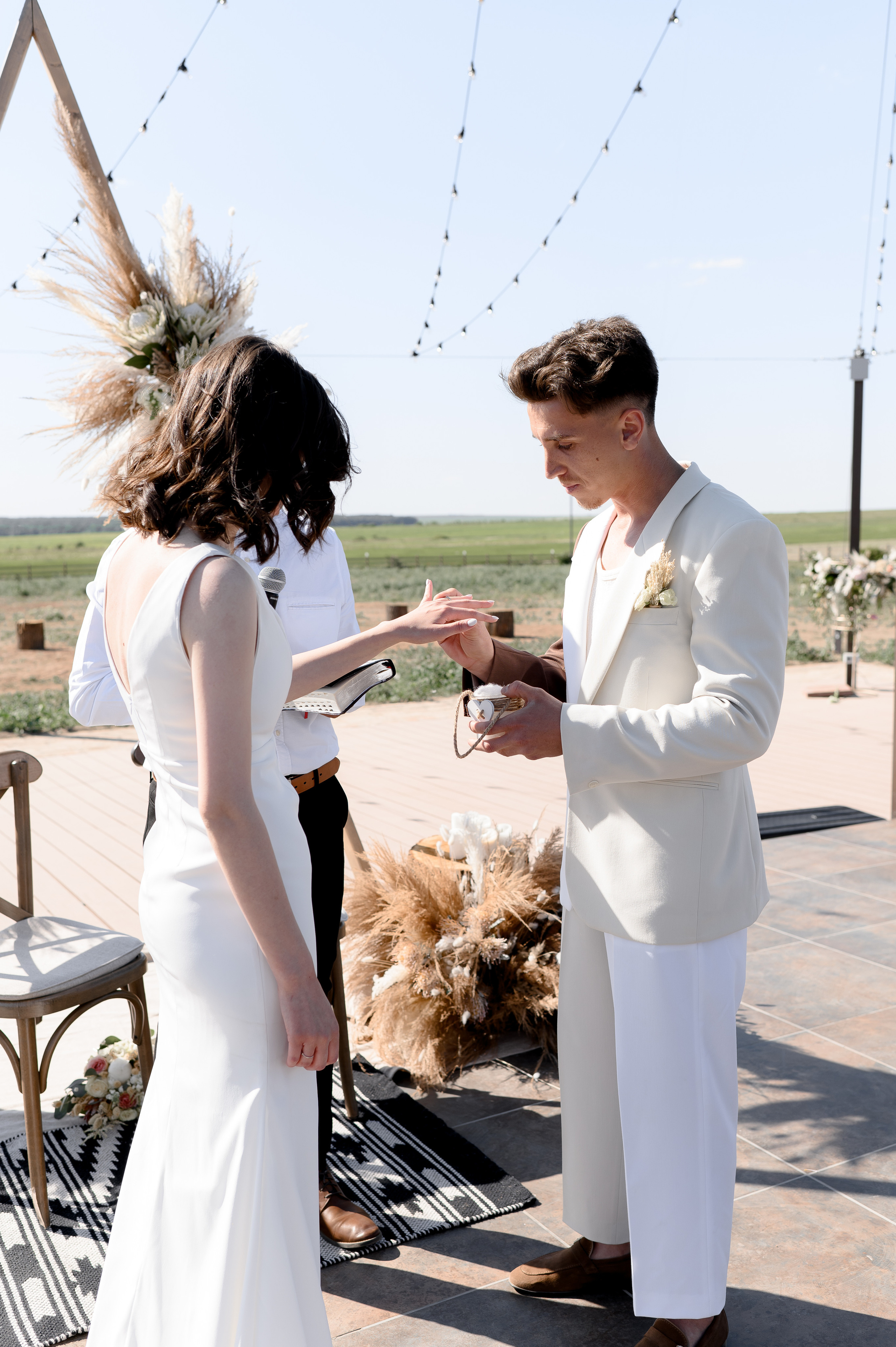 Barn Wedding in Romania at Province1965 Barn. Wedding photographer and videographer based in Timisoara, Romania