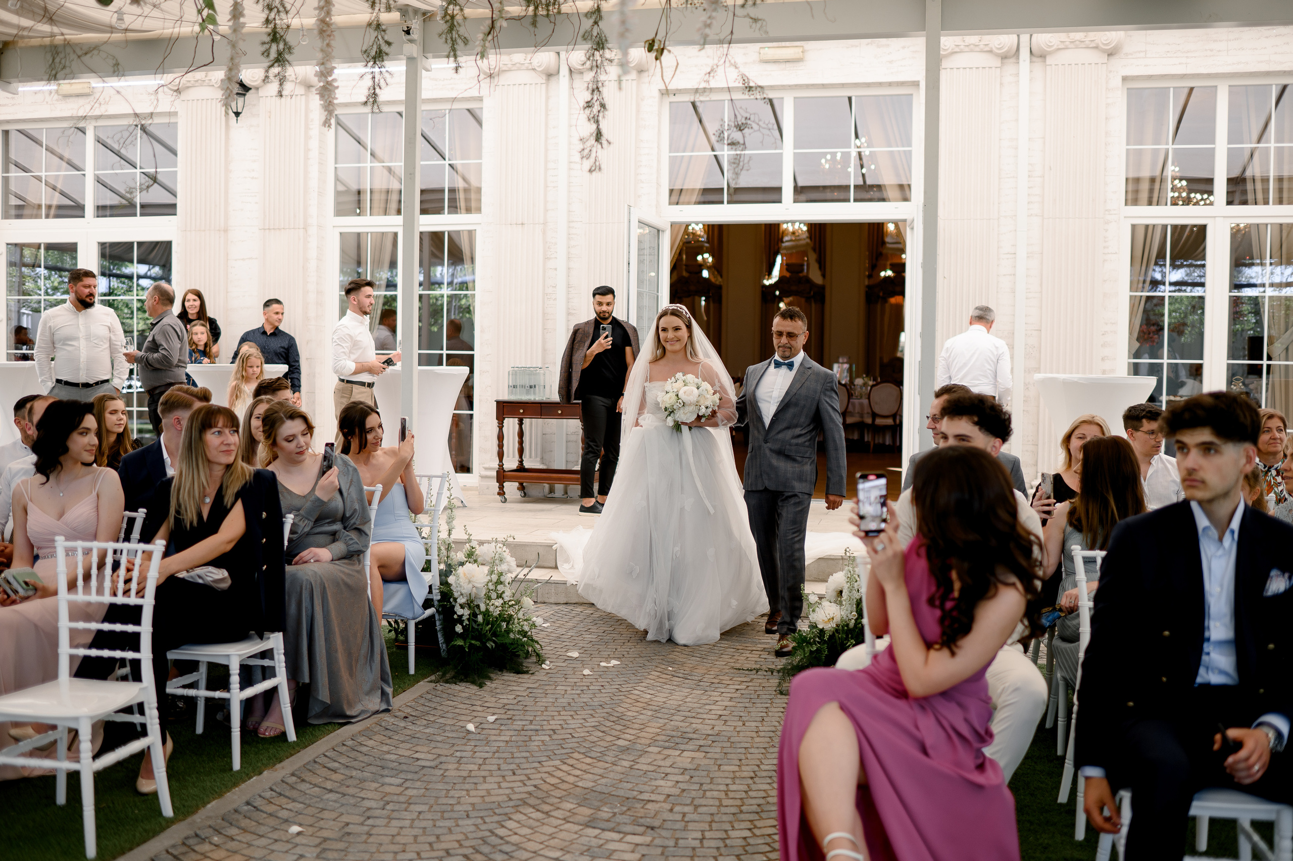 Celine and Alex | Classy wedding with a twist. Wedding photographer and videographer based in Timisoara, Romania