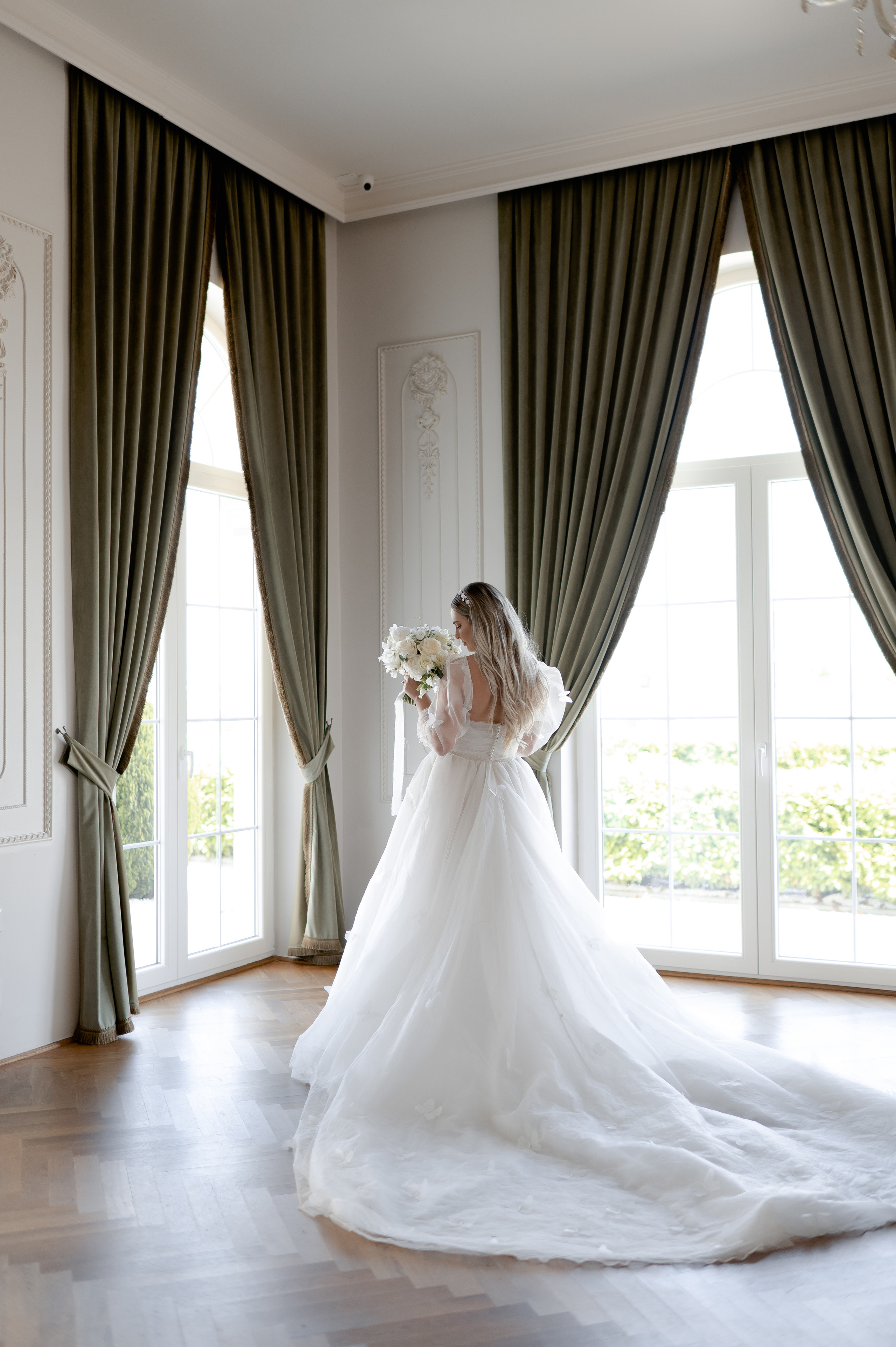 Celine and Alex | Classy wedding with a twist. Wedding photographer and videographer based in Timisoara, Romania