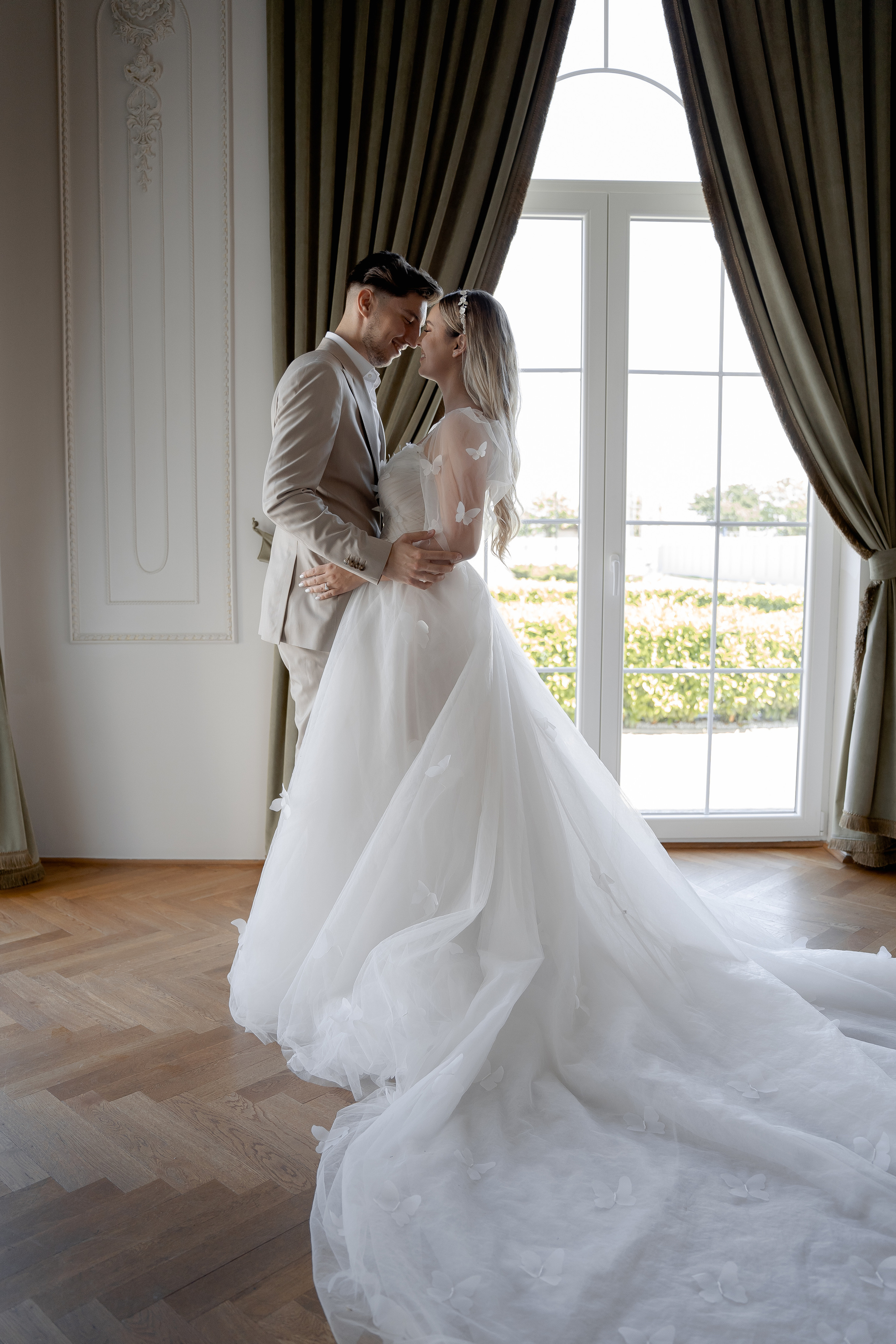 Celine and Alex | Classy wedding with a twist. Wedding photographer and videographer based in Timisoara, Romania