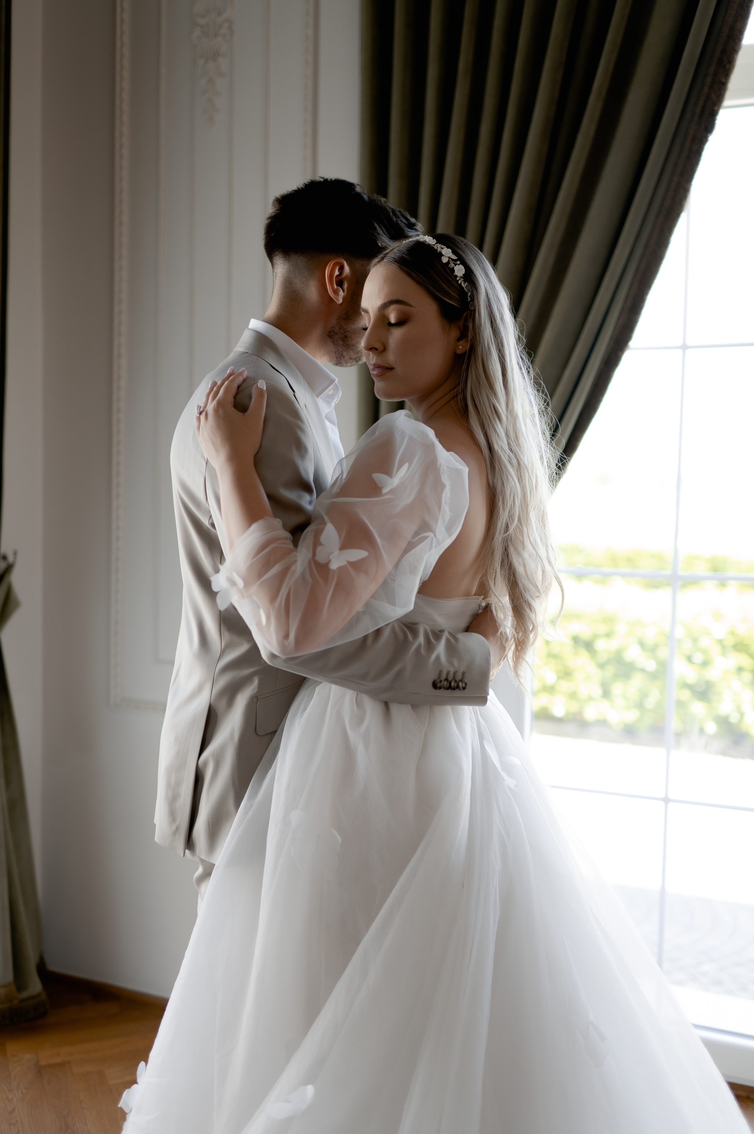 Celine and Alex | Classy wedding with a twist. Wedding photographer and videographer based in Timisoara, Romania