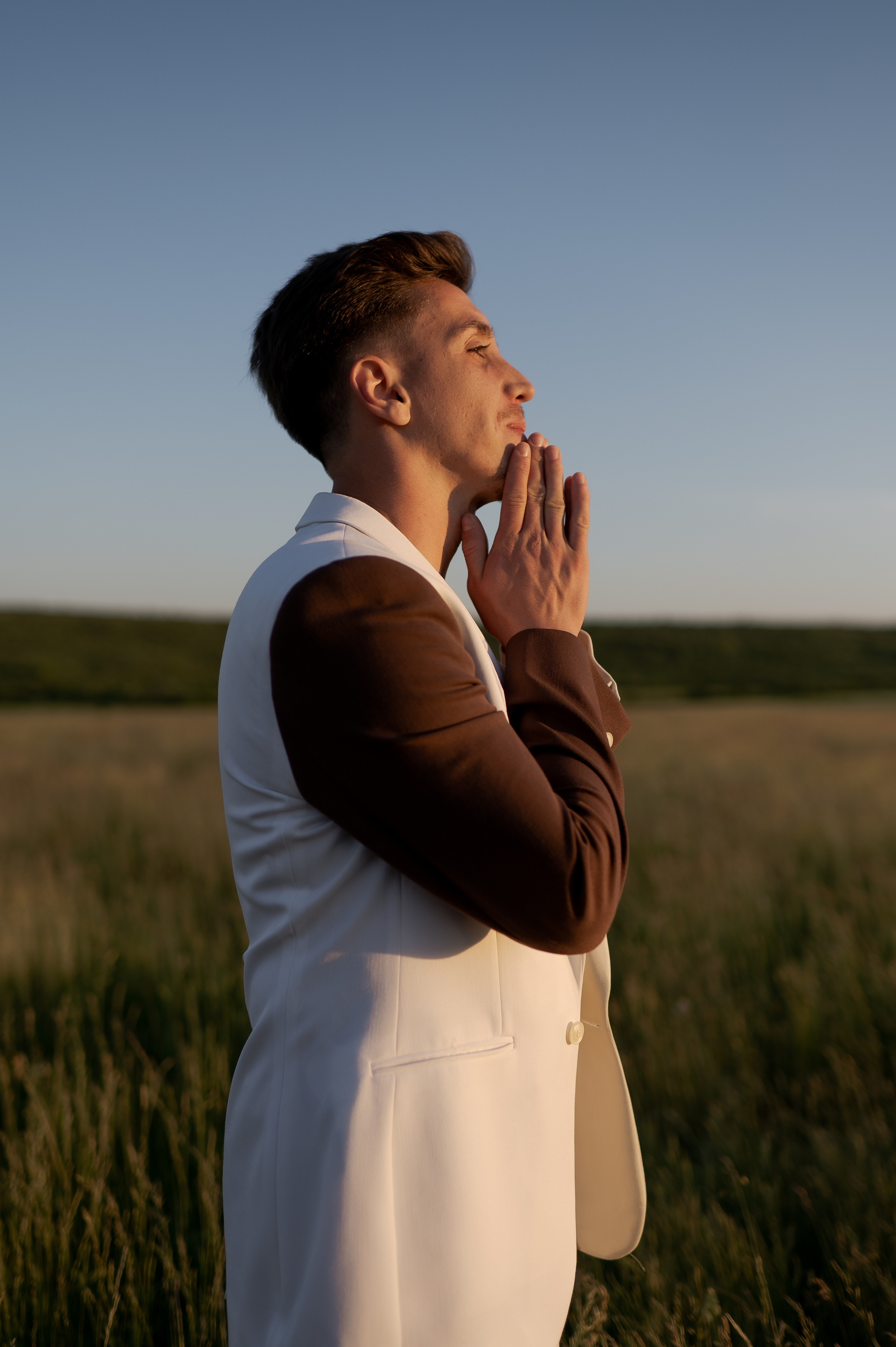 Barn Wedding in Romania at Province1965 Barn. Wedding photographer and videographer based in Timisoara, Romania