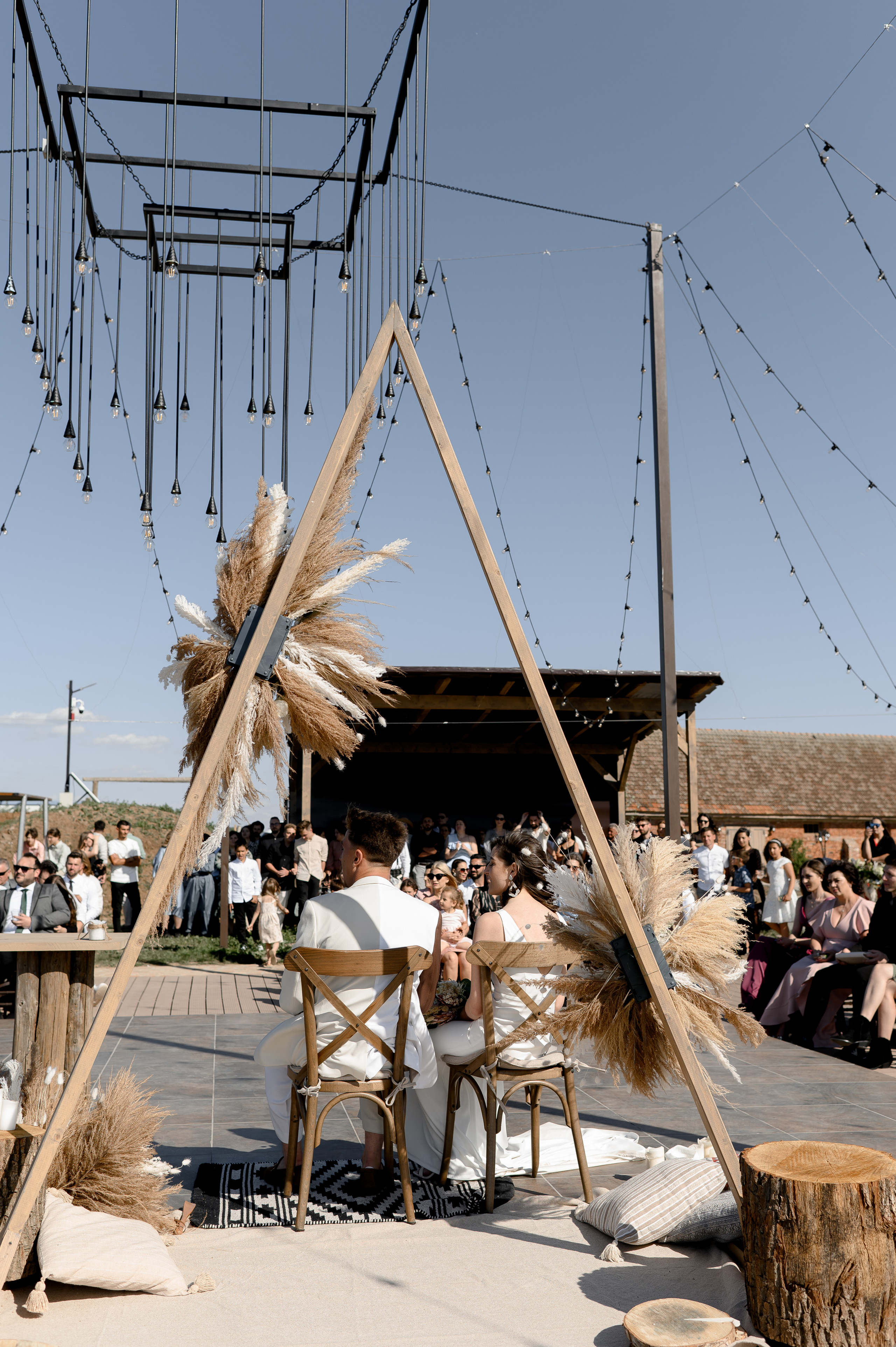 Barn Wedding in Romania at Province1965 Barn. Wedding photographer and videographer based in Timisoara, Romania