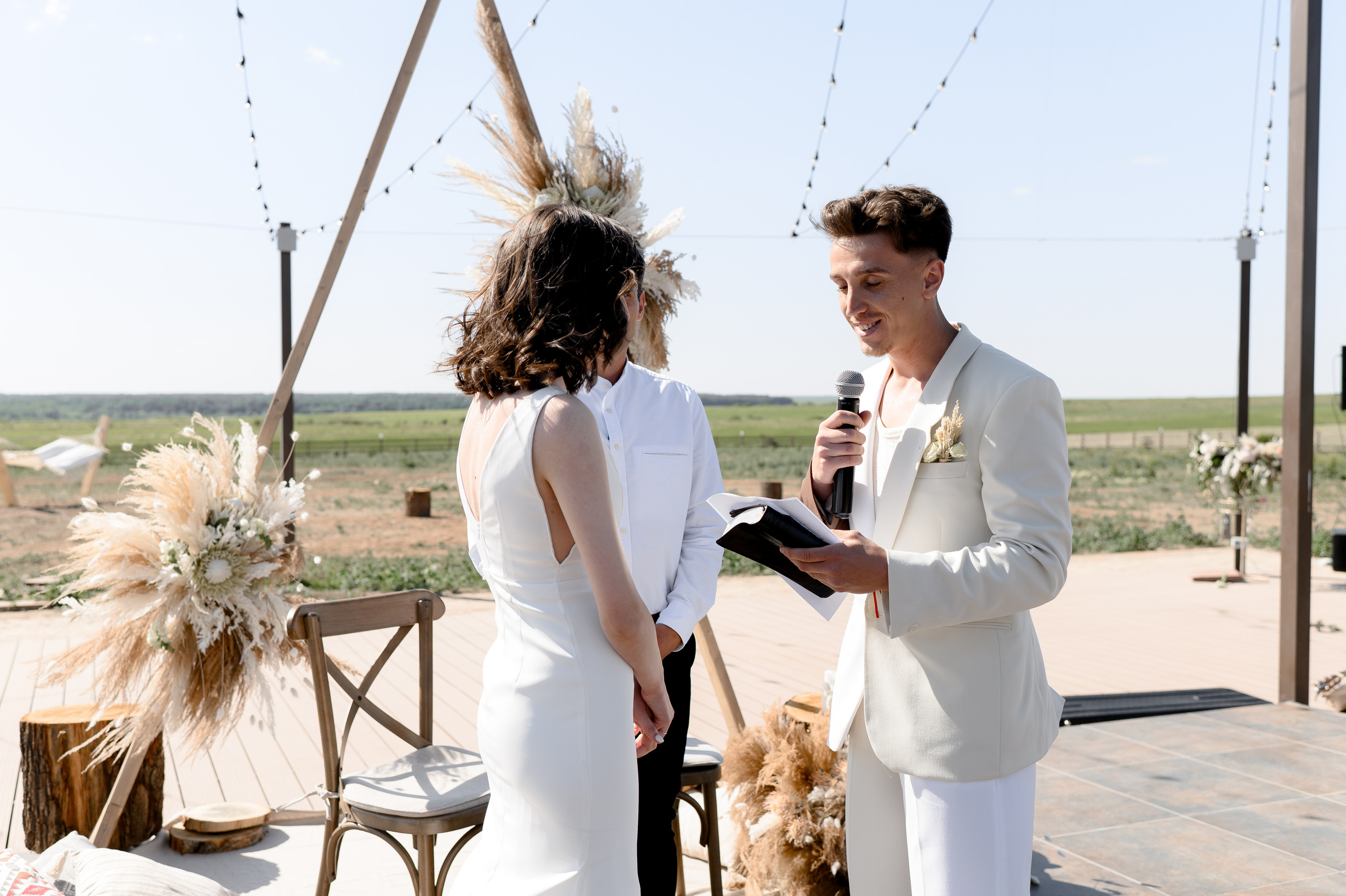 Barn wedding Romania, Province1965 Barn wedding, Rustic wedding venue Romania, Wedding photography Romania, Wedding videography Romania, Romantic barn wedding, Capturing wedding memories, Wedding storytelling, Professional wedding photographer, Cinematic wedding videos, Province1965 Barn photographer, Memorable wedding moments, Dream wedding photography, Stunning wedding videography.