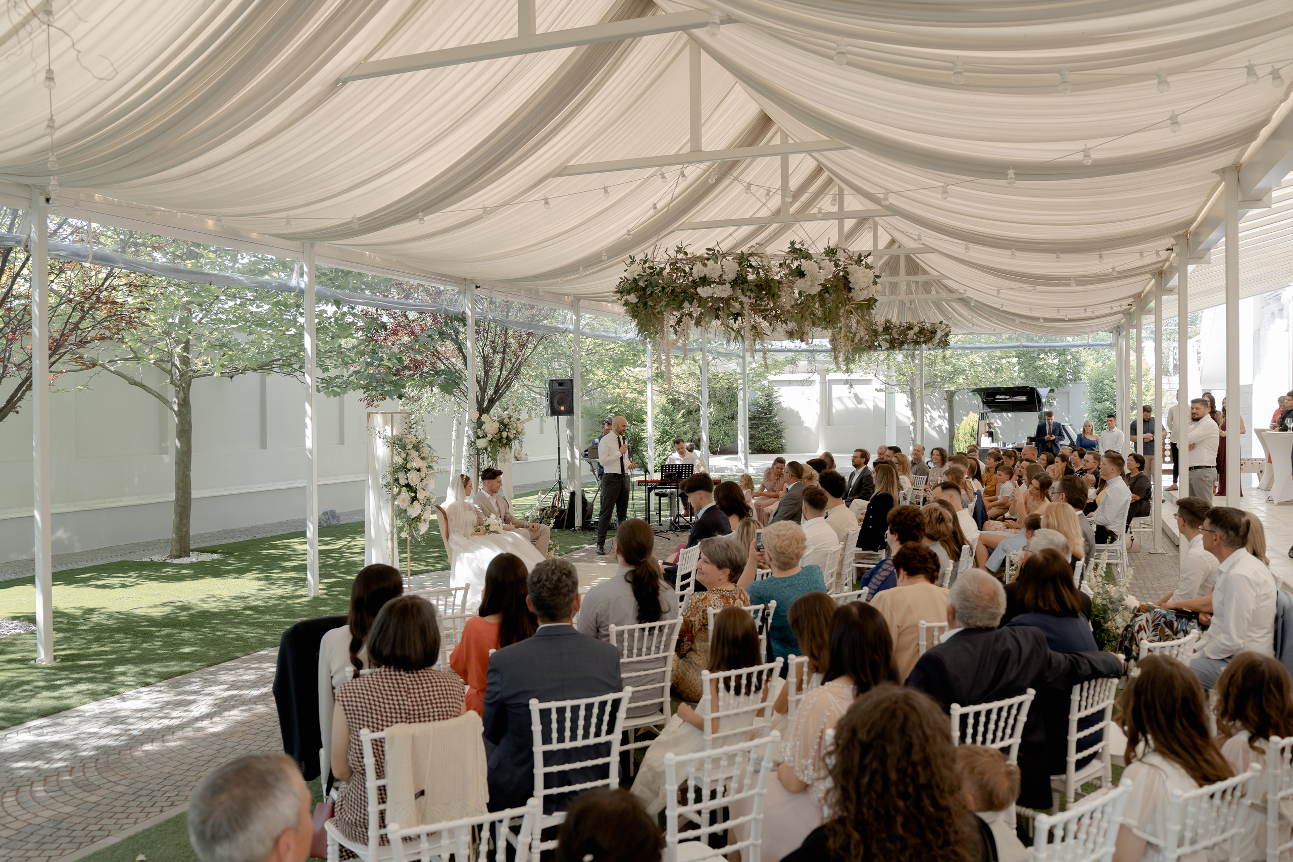 Celine and Alex | Classy wedding with a twist. Wedding photographer and videographer based in Timisoara, Romania