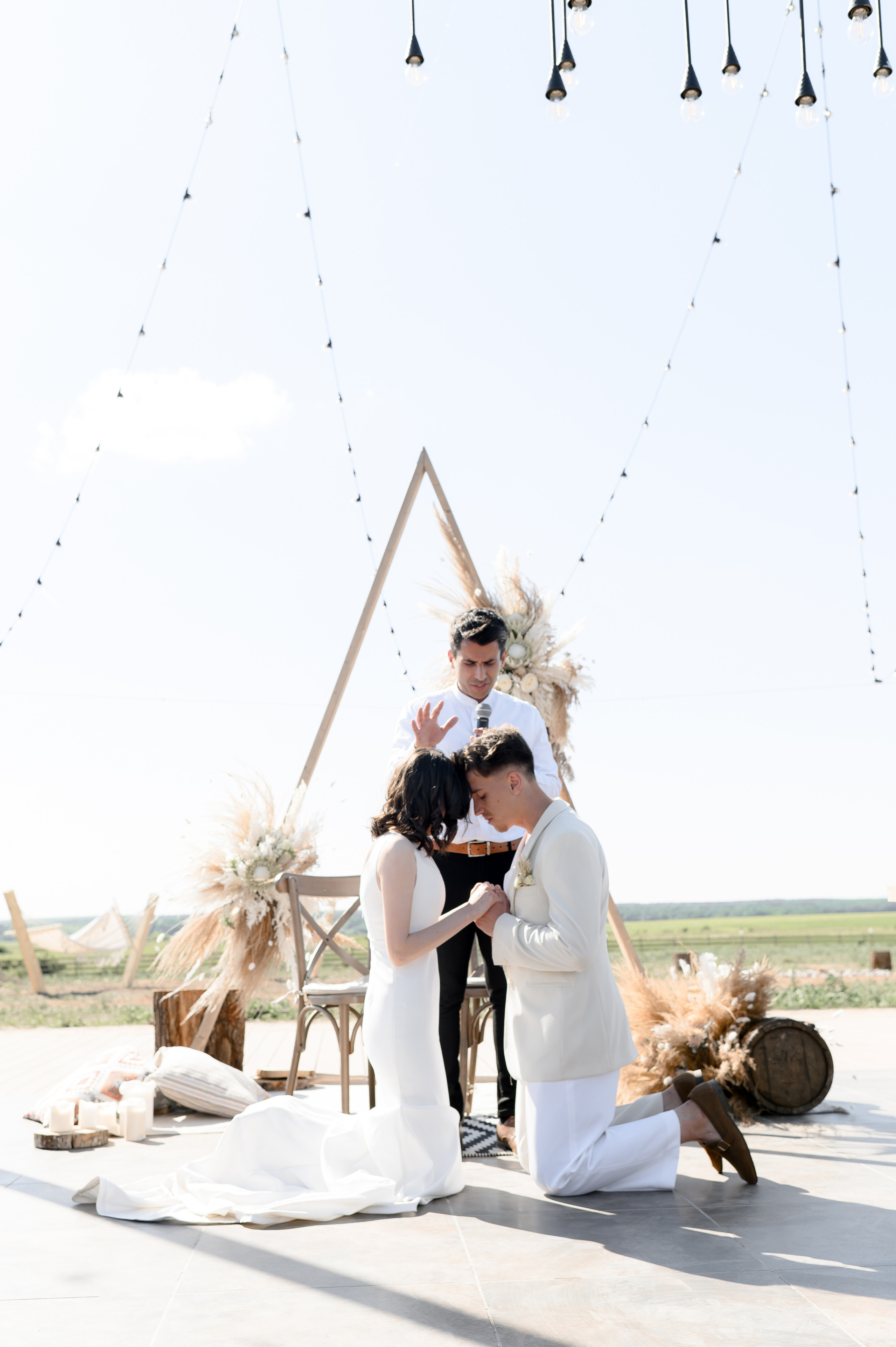 Barn wedding Romania, Province1965 Barn wedding, Rustic wedding venue Romania, Wedding photography Romania, Wedding videography Romania, Romantic barn wedding, Capturing wedding memories, Wedding storytelling, Professional wedding photographer, Cinematic wedding videos, Province1965 Barn photographer, Memorable wedding moments, Dream wedding photography, Stunning wedding videography.