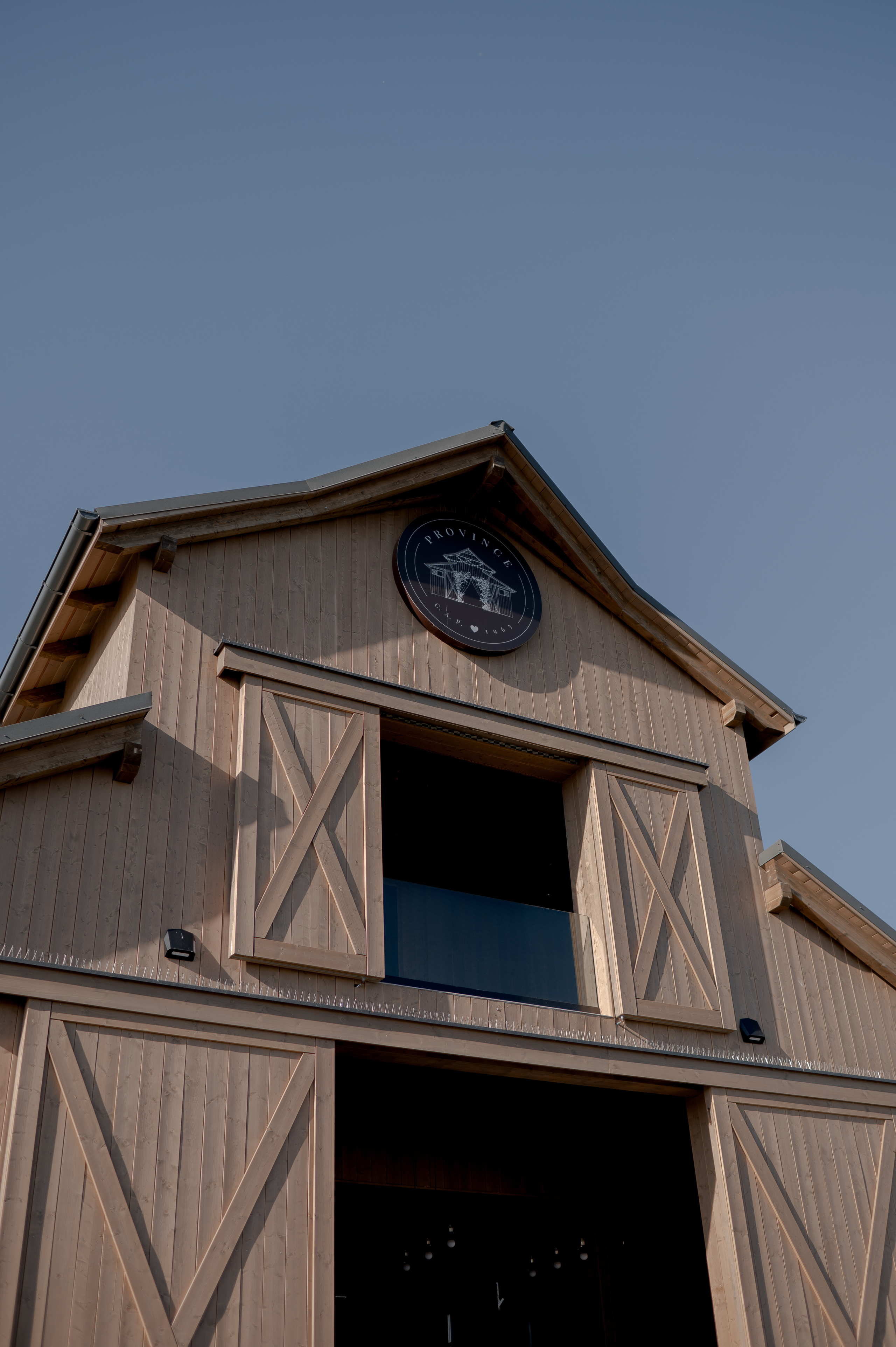 Barn Wedding in Romania at Province1965 Barn. Wedding photographer and videographer based in Timisoara, Romania