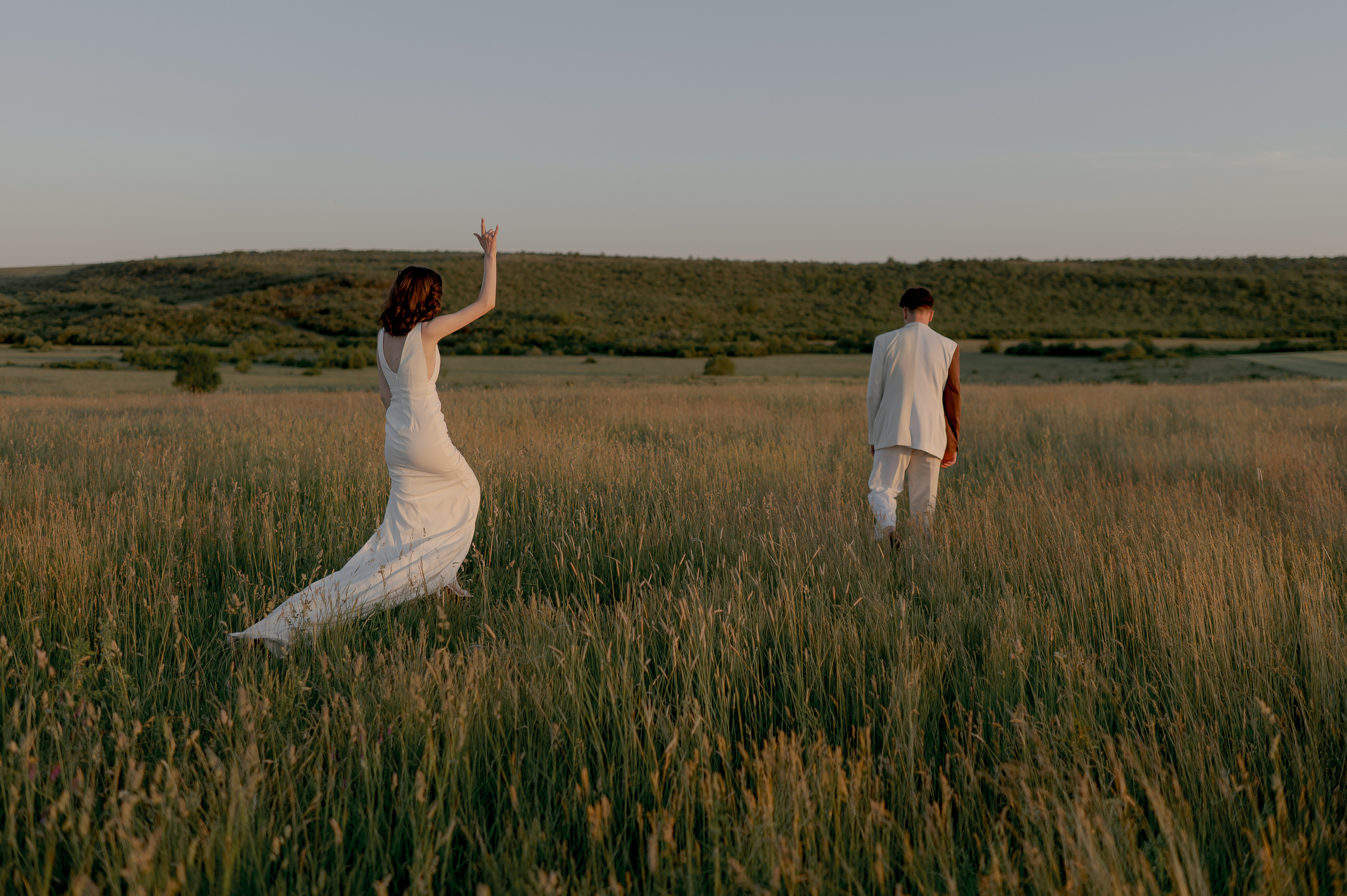 Barn Wedding in Romania at Province1965 Barn. Wedding photographer and videographer based in Timisoara, Romania