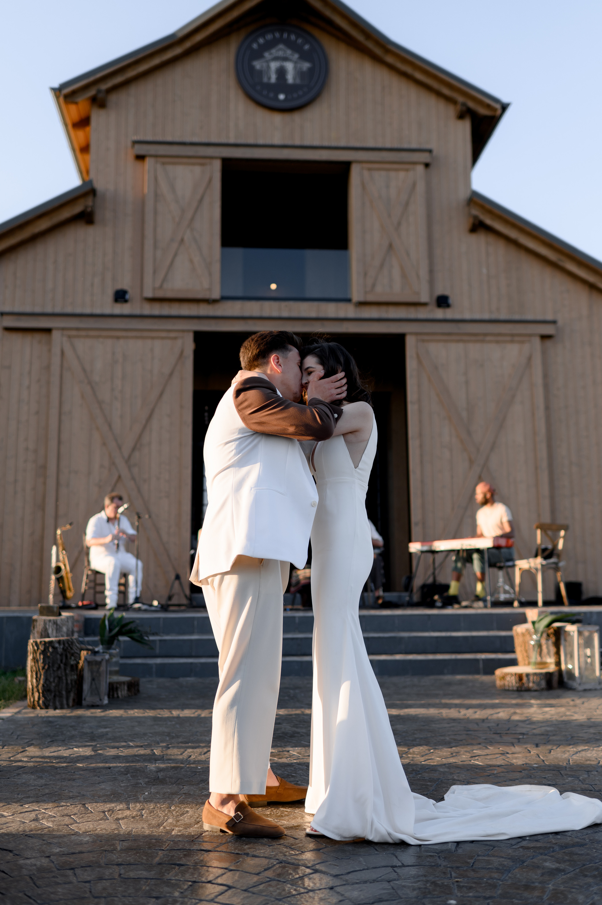 Barn wedding Romania, Province1965 Barn wedding, Rustic wedding venue Romania, Wedding photography Romania, Wedding videography Romania, Romantic barn wedding, Capturing wedding memories, Wedding storytelling, Professional wedding photographer, Cinematic wedding videos, Province1965 Barn photographer, Memorable wedding moments, Dream wedding photography, Stunning wedding videography.